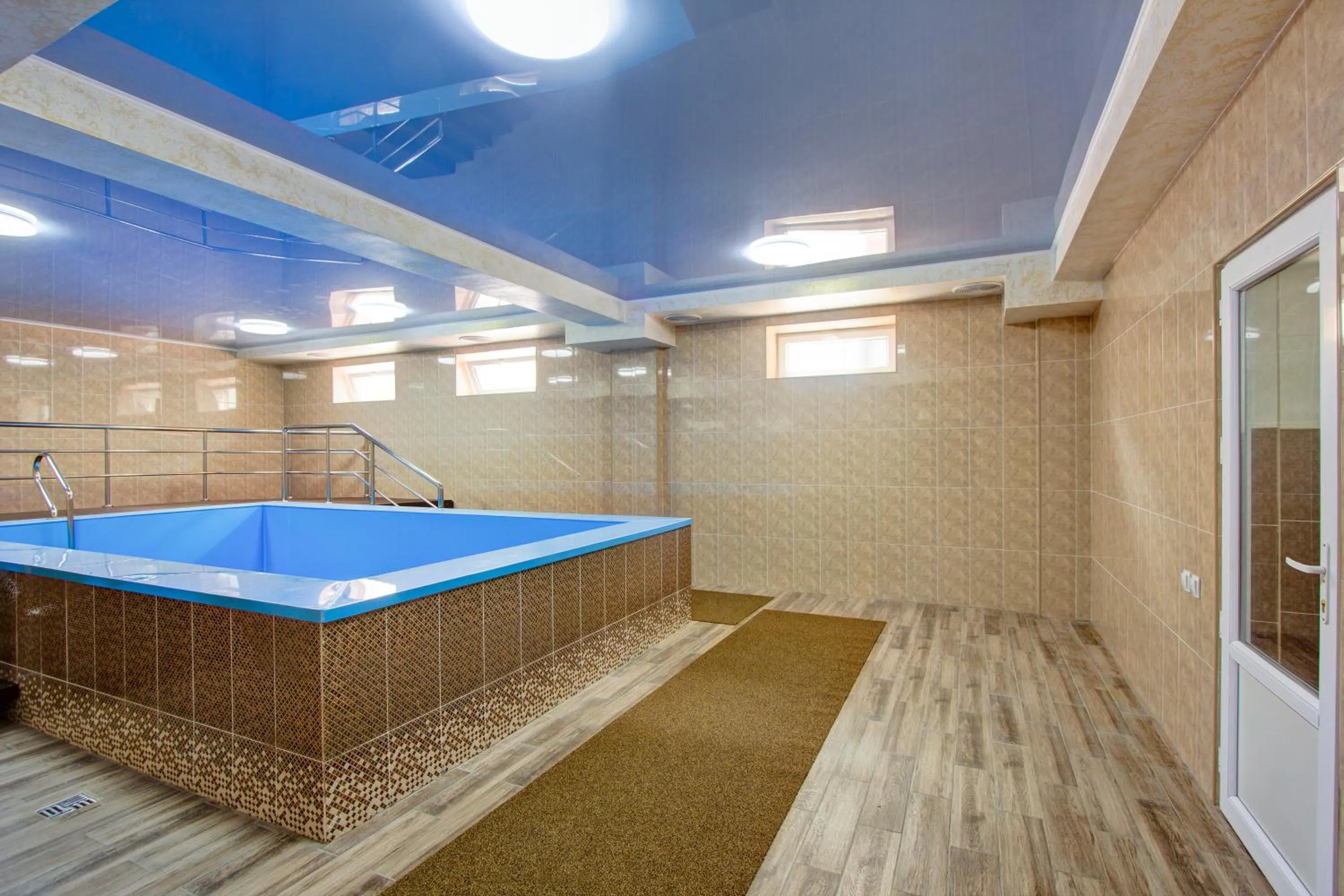 Swimming pool in Karagat Hotel