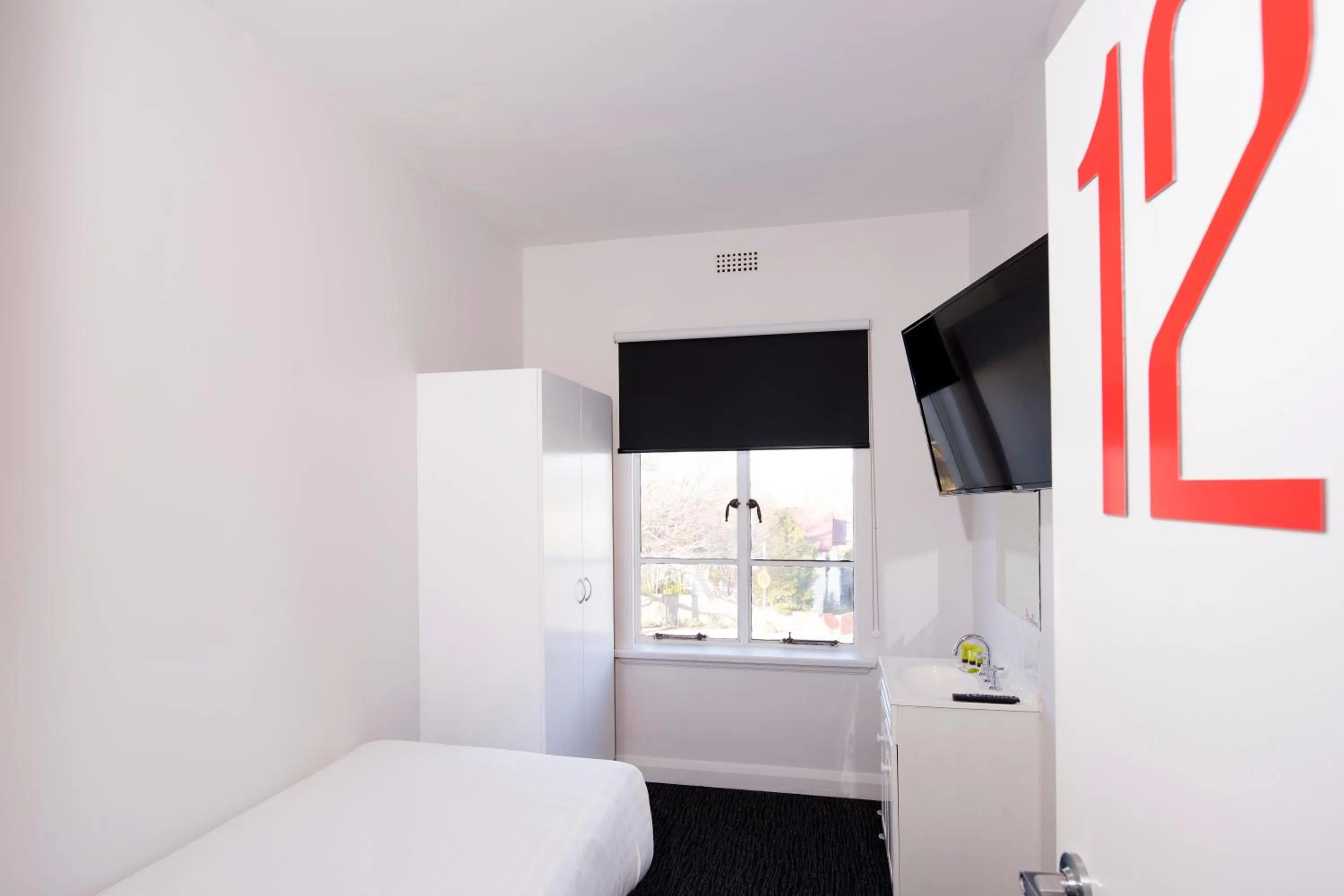 Bed in Mowbray Hotel