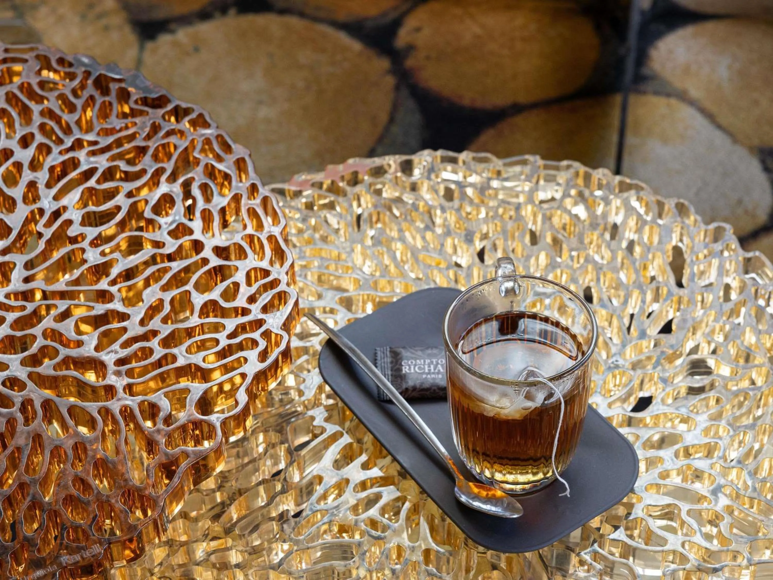 Lounge or bar in ibis styles Dax Centre