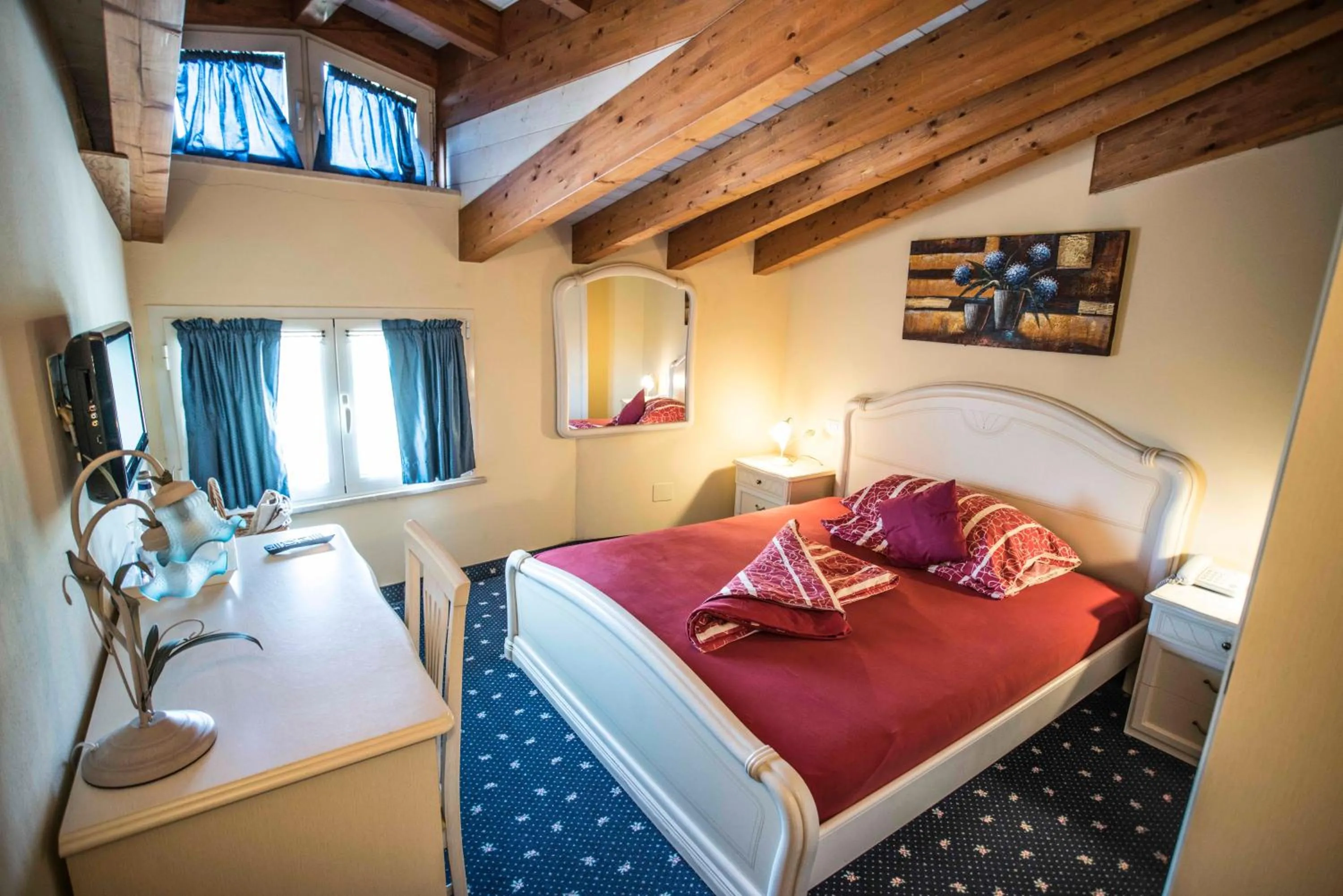 Bedroom in Borgo dei Poeti Romantik Hotel