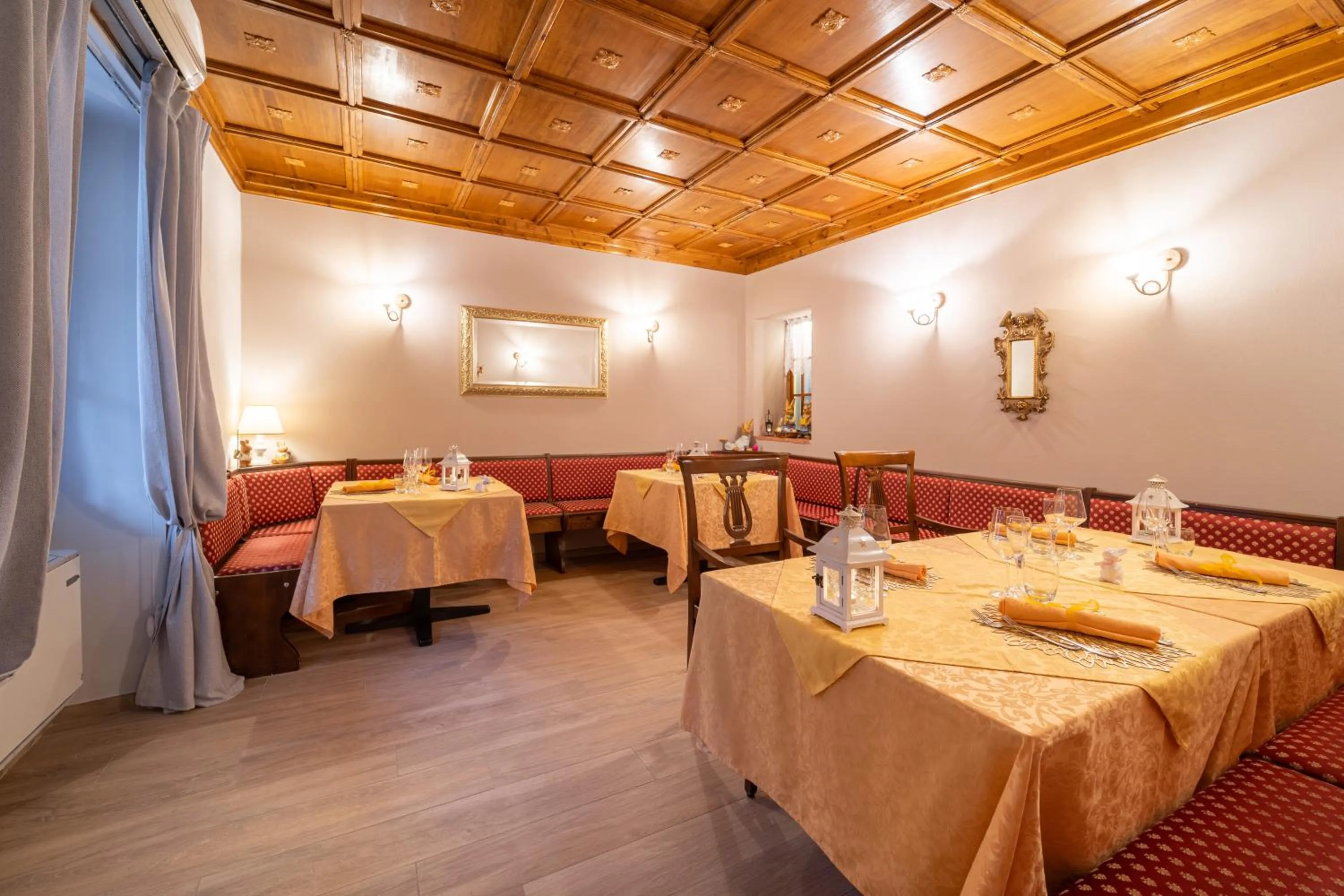 Restaurant/places to eat in Borgo dei Poeti Romantik Hotel
