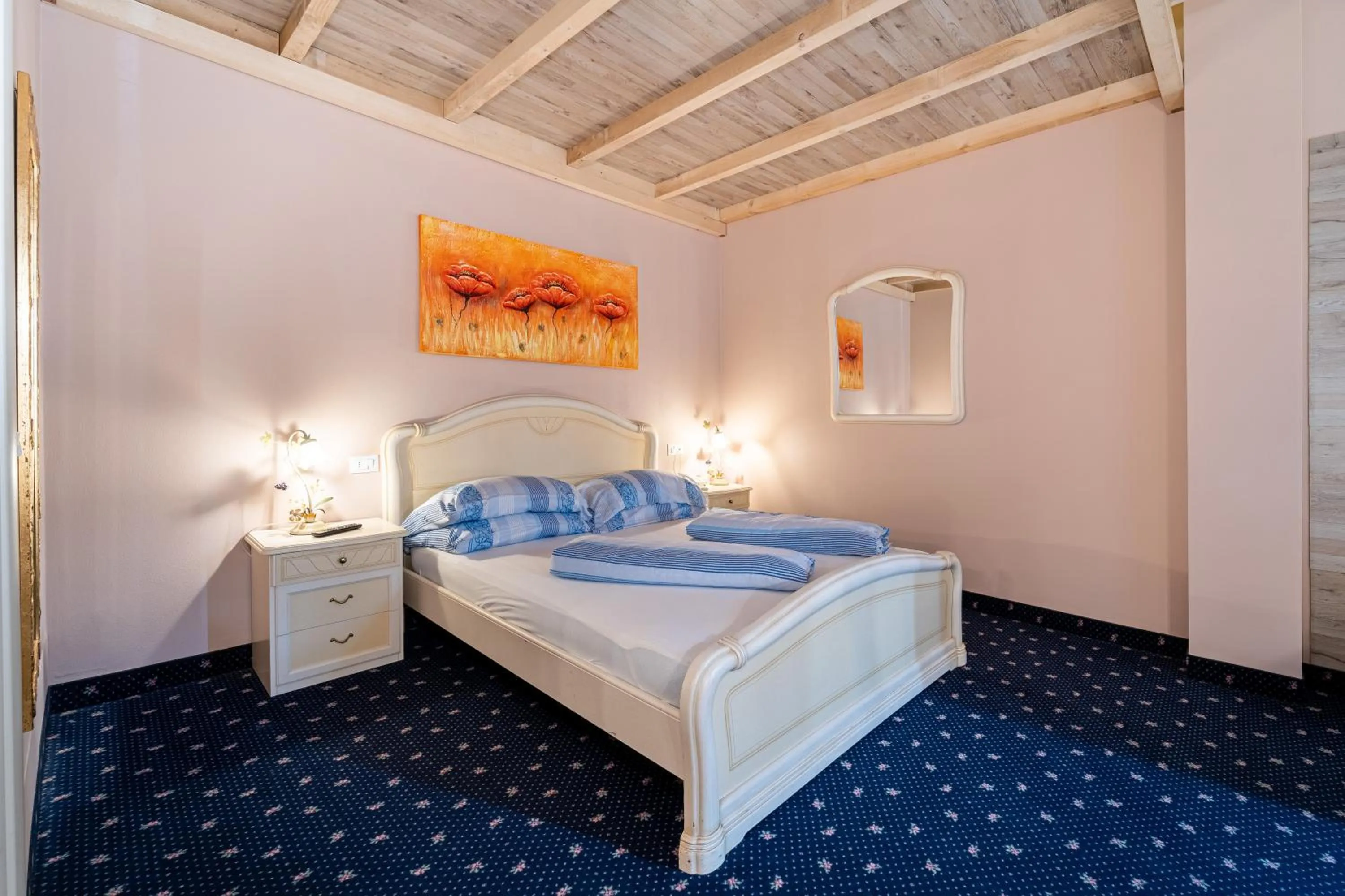 Bedroom in Borgo dei Poeti Romantik Hotel