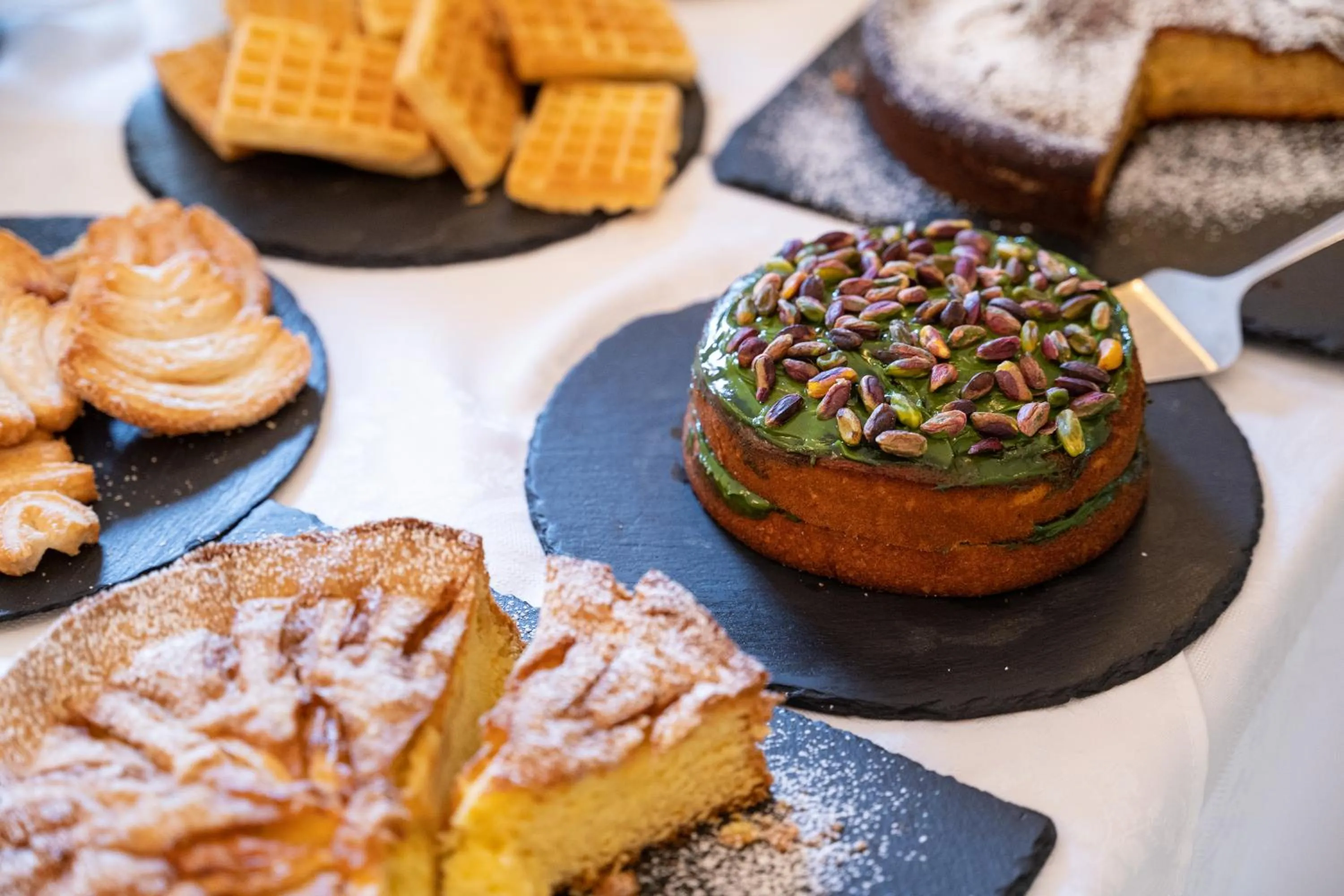 Breakfast in Borgo dei Poeti Romantik Hotel