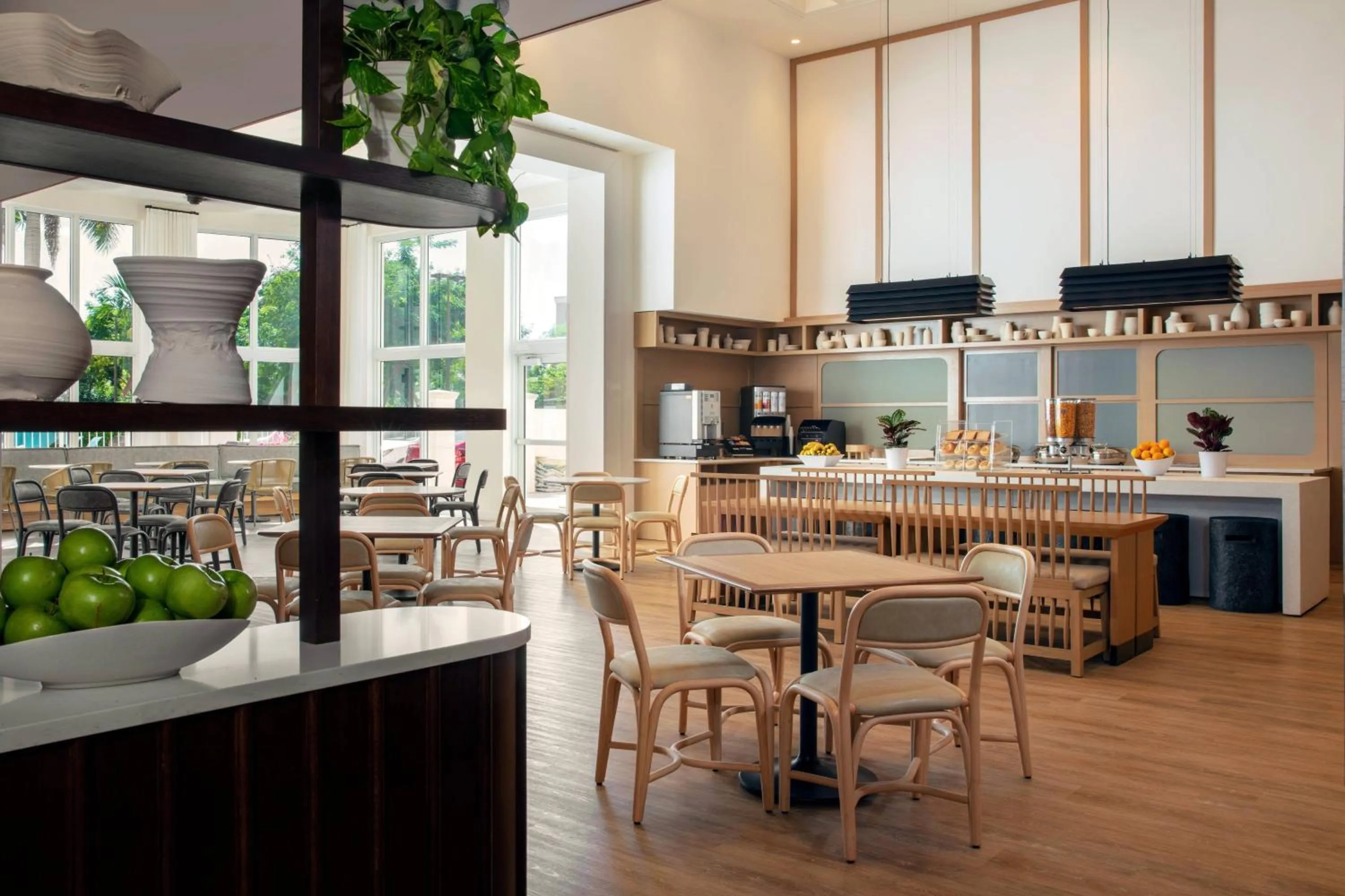 Breakfast in Residence Inn by Marriott Miami Aventura Mall