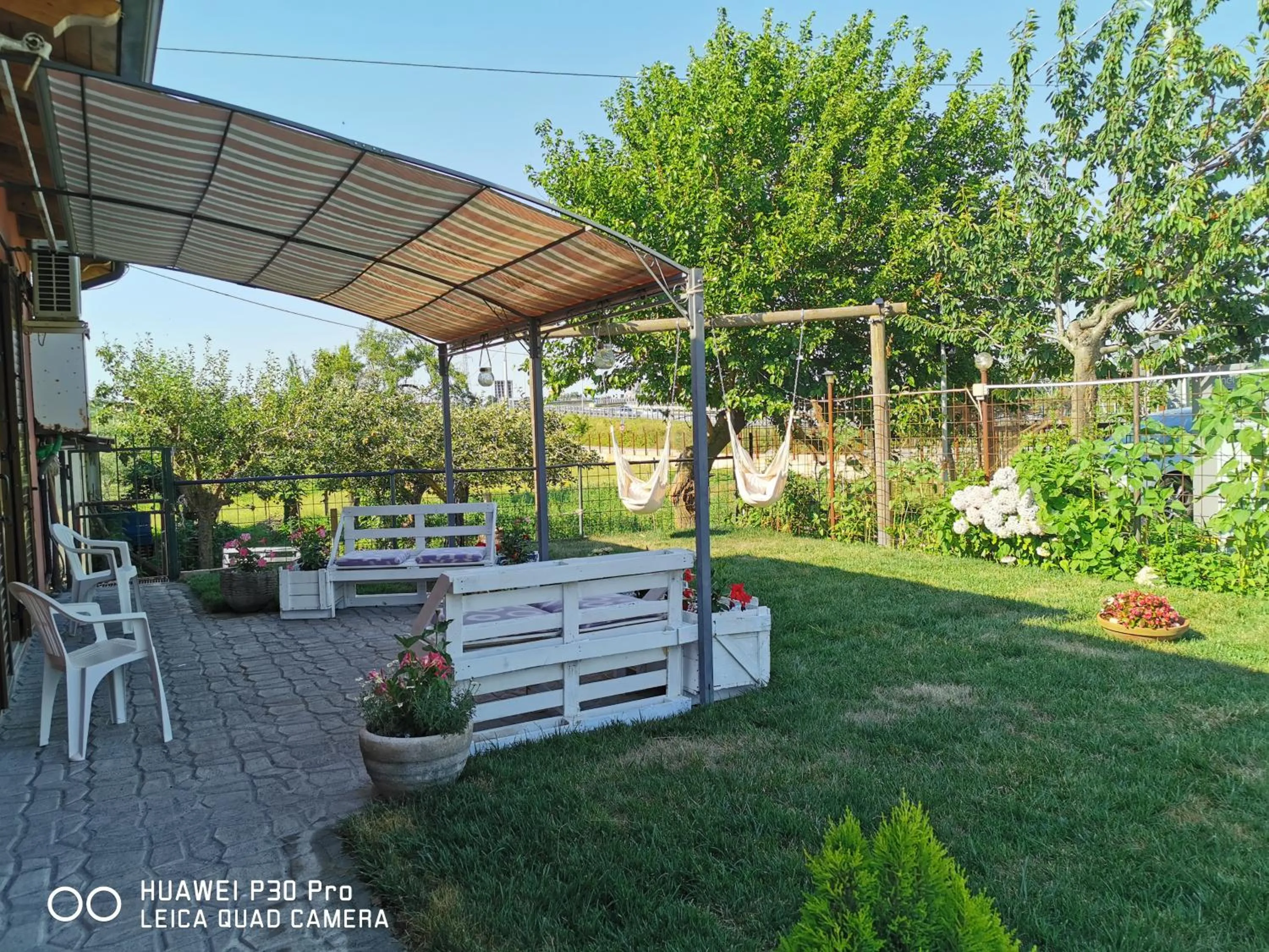 Garden in Bed And Breakfast "ANNA"