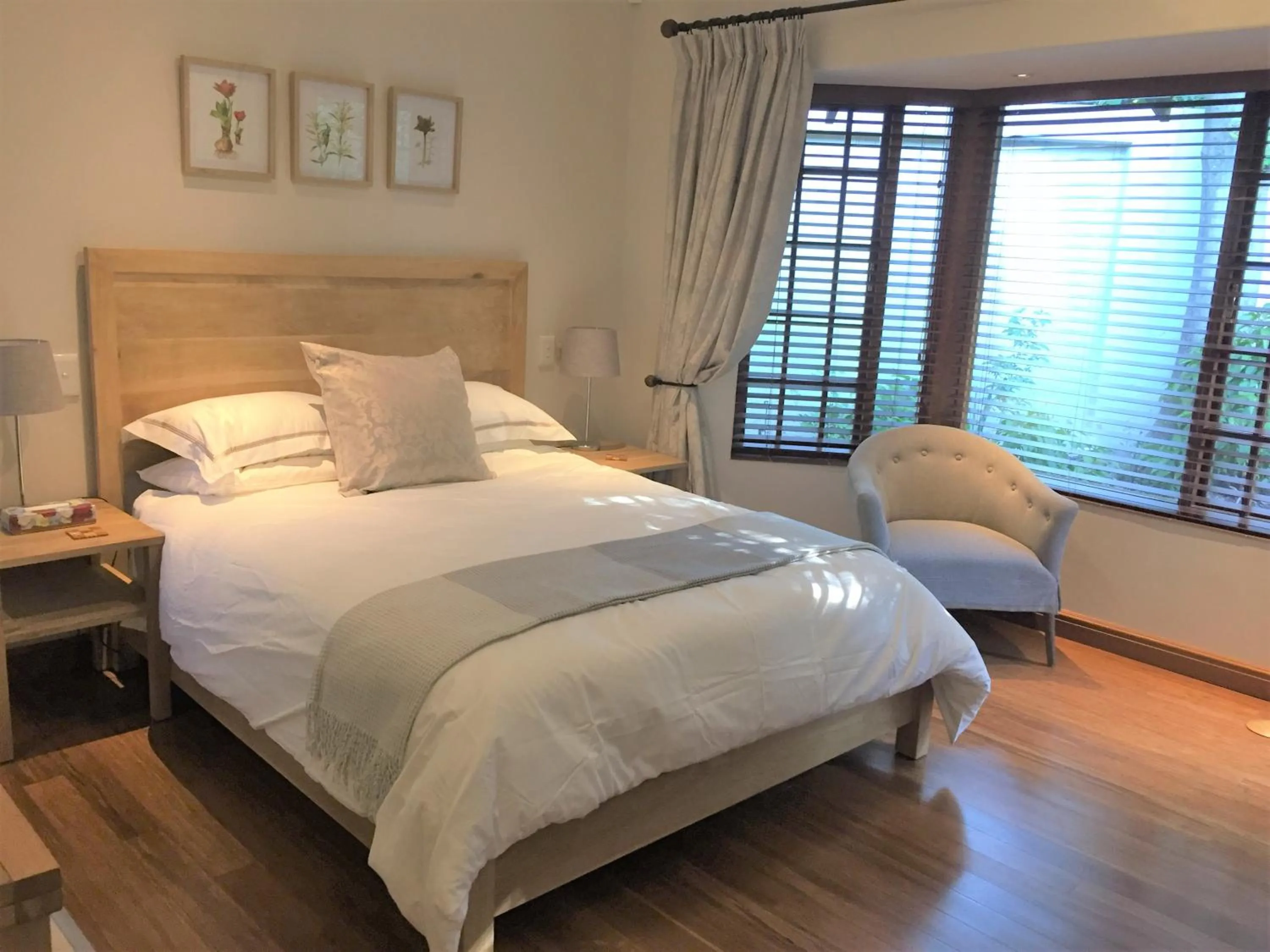 Bed in Lydall Wild Tranquil Garden Suites