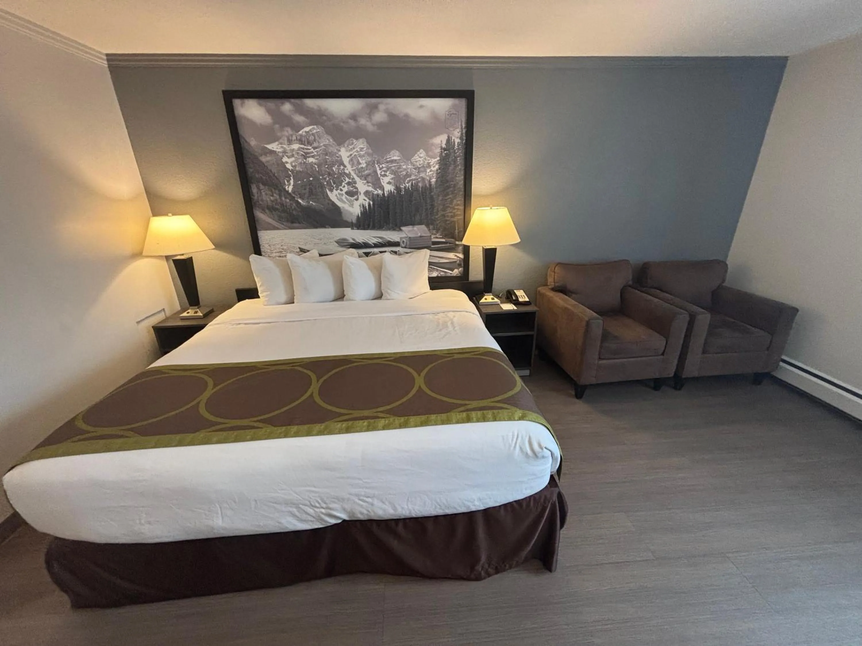 Bed in Super 8 by Wyndham Macleod Trail Calgary