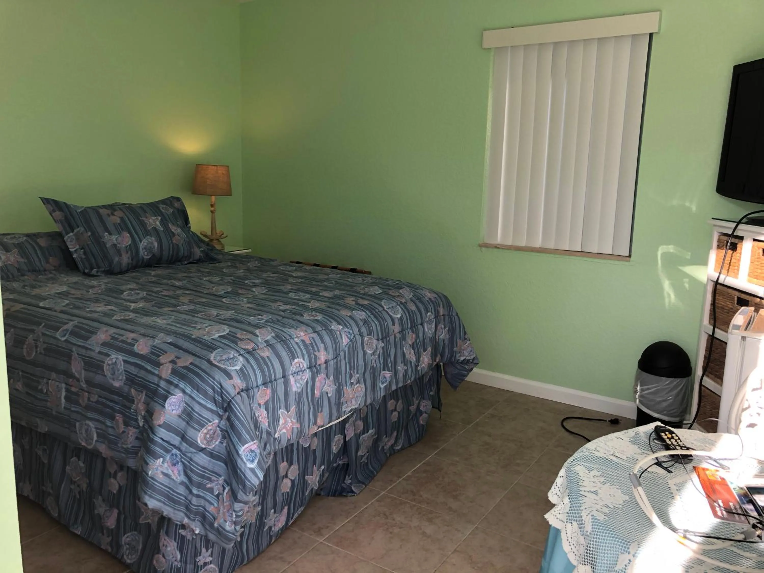 Bedroom, Bed in Seafarer Key Largo Resort and Beach