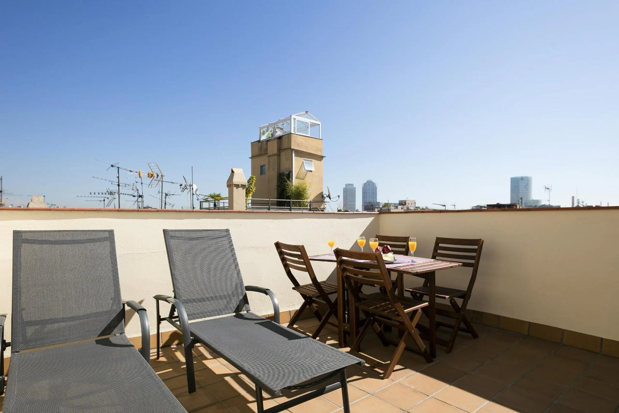Balcony/Terrace in Ola Living Vidreria