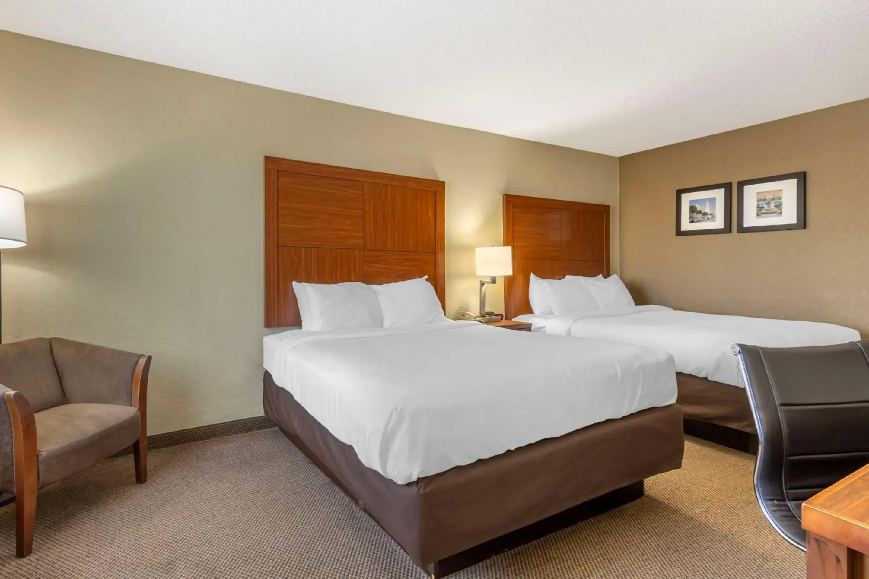 Queen Room with Two Queen Beds - Non-Smoking in Comfort Inn & Suites Charleston Airport Convention Center Queen Room with Two Queen Beds - Non-Smoking in Comfort Inn & Suites Charleston Airport Convention Center