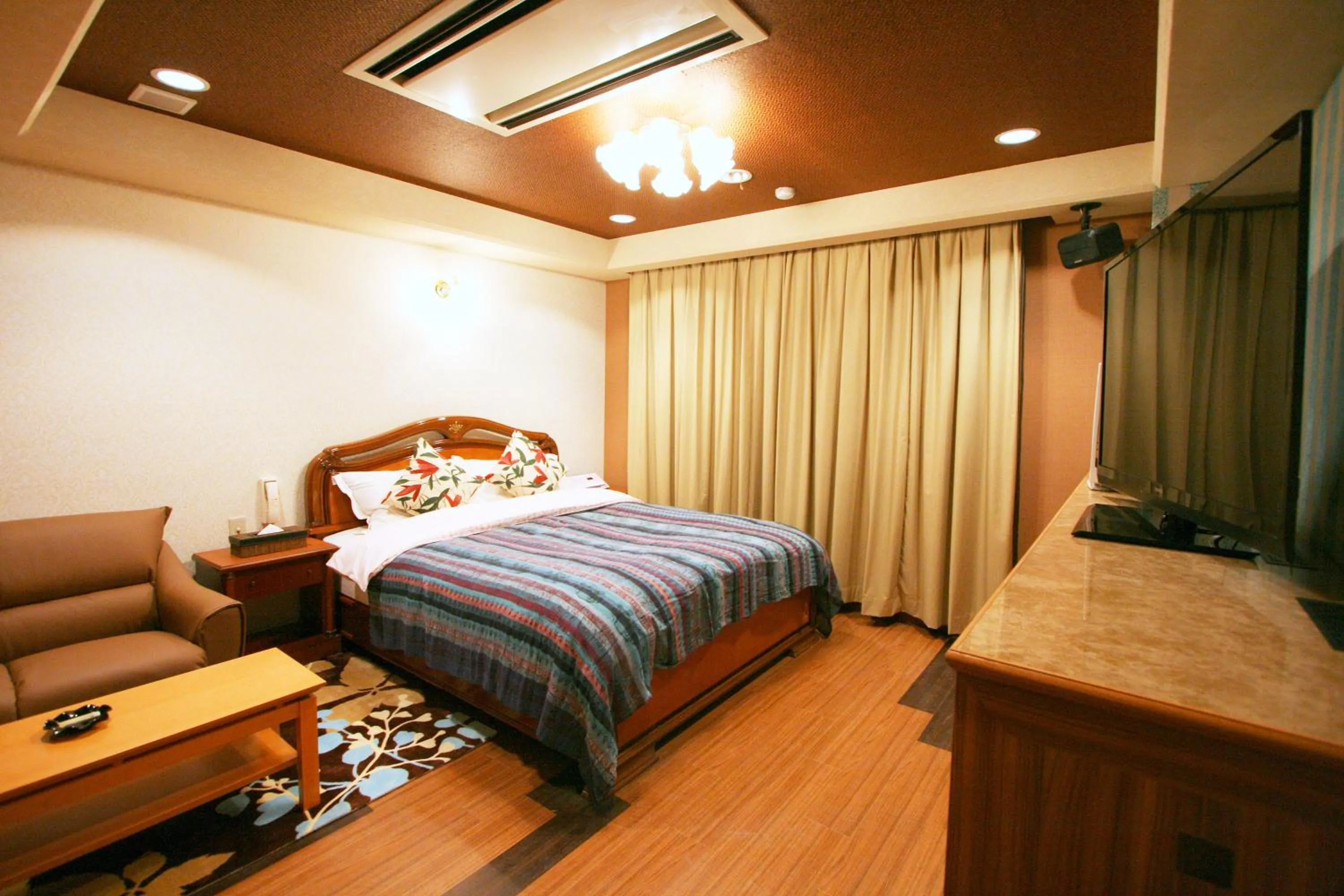 Bedroom, Bed in Aura Ono (Adult Only)
