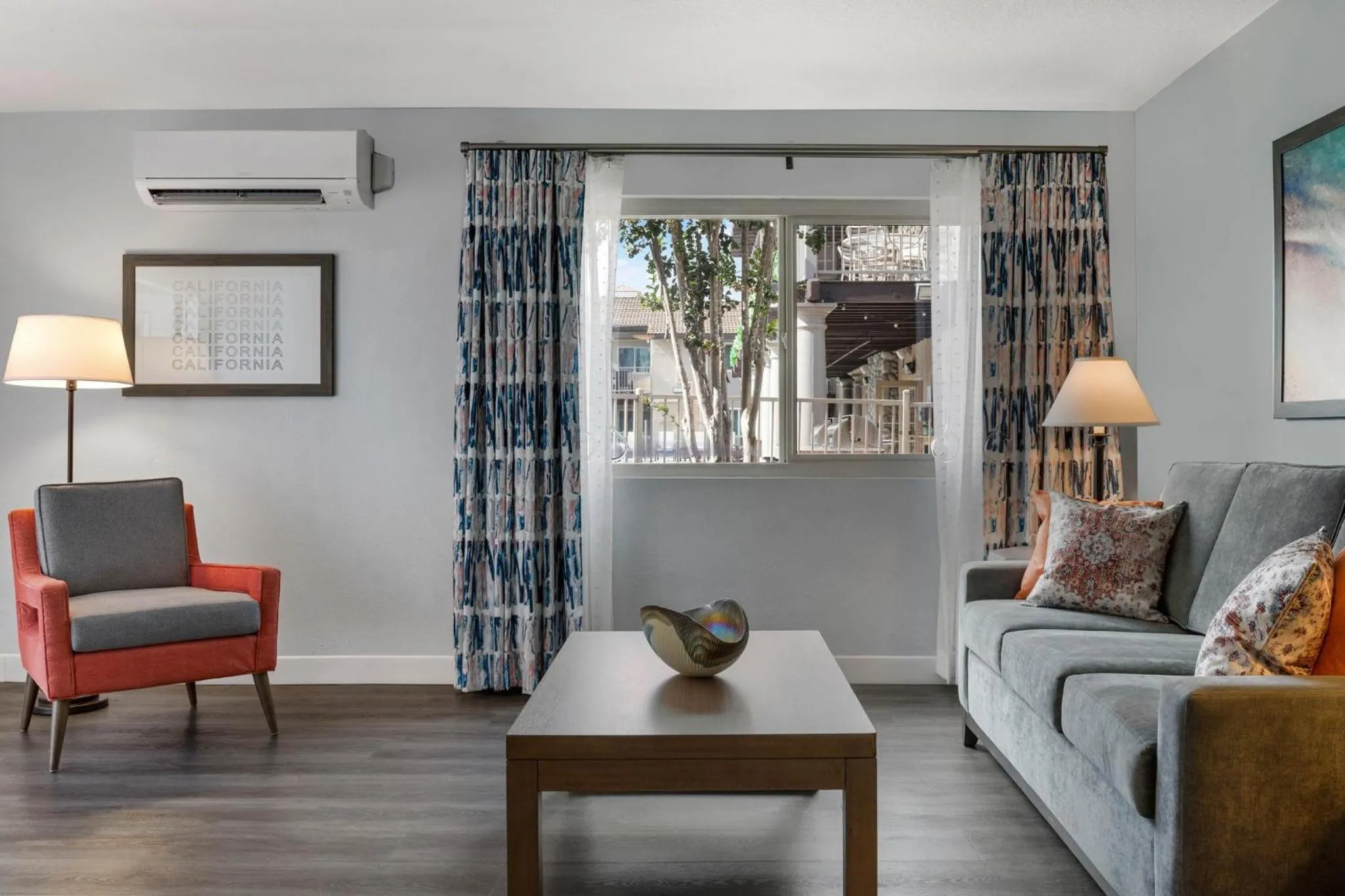 Living room in Club Wyndham Dolphin's Cove