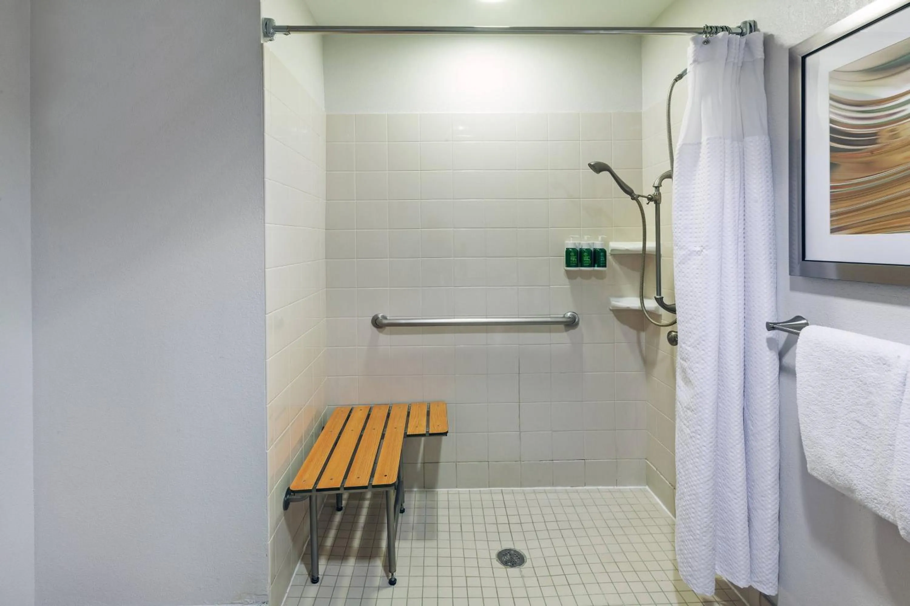 Bathroom in Courtyard by Marriott Tulsa Woodland Hills