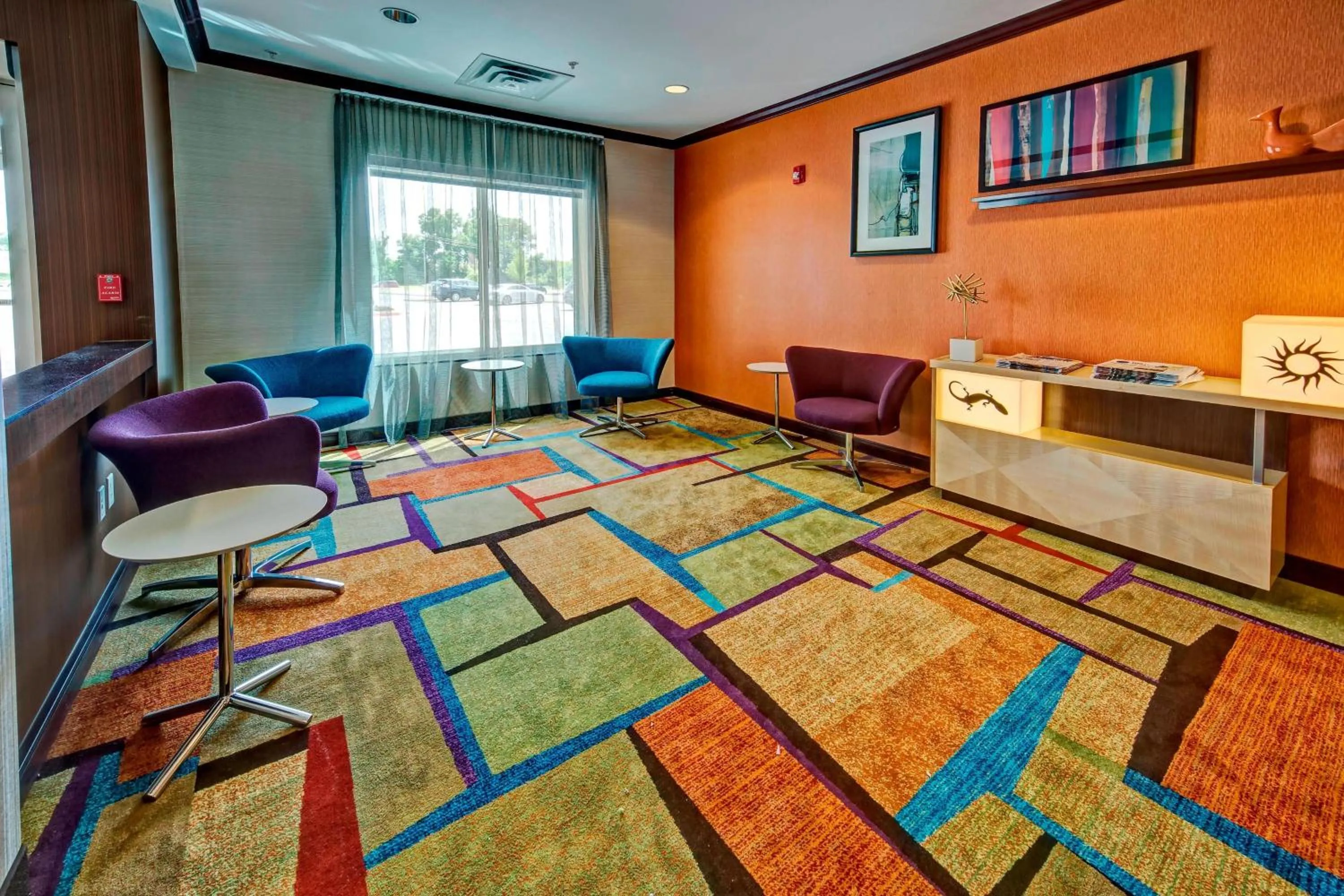 Lobby or reception in Fairfield Inn and Suites by Marriott Oklahoma City Airport