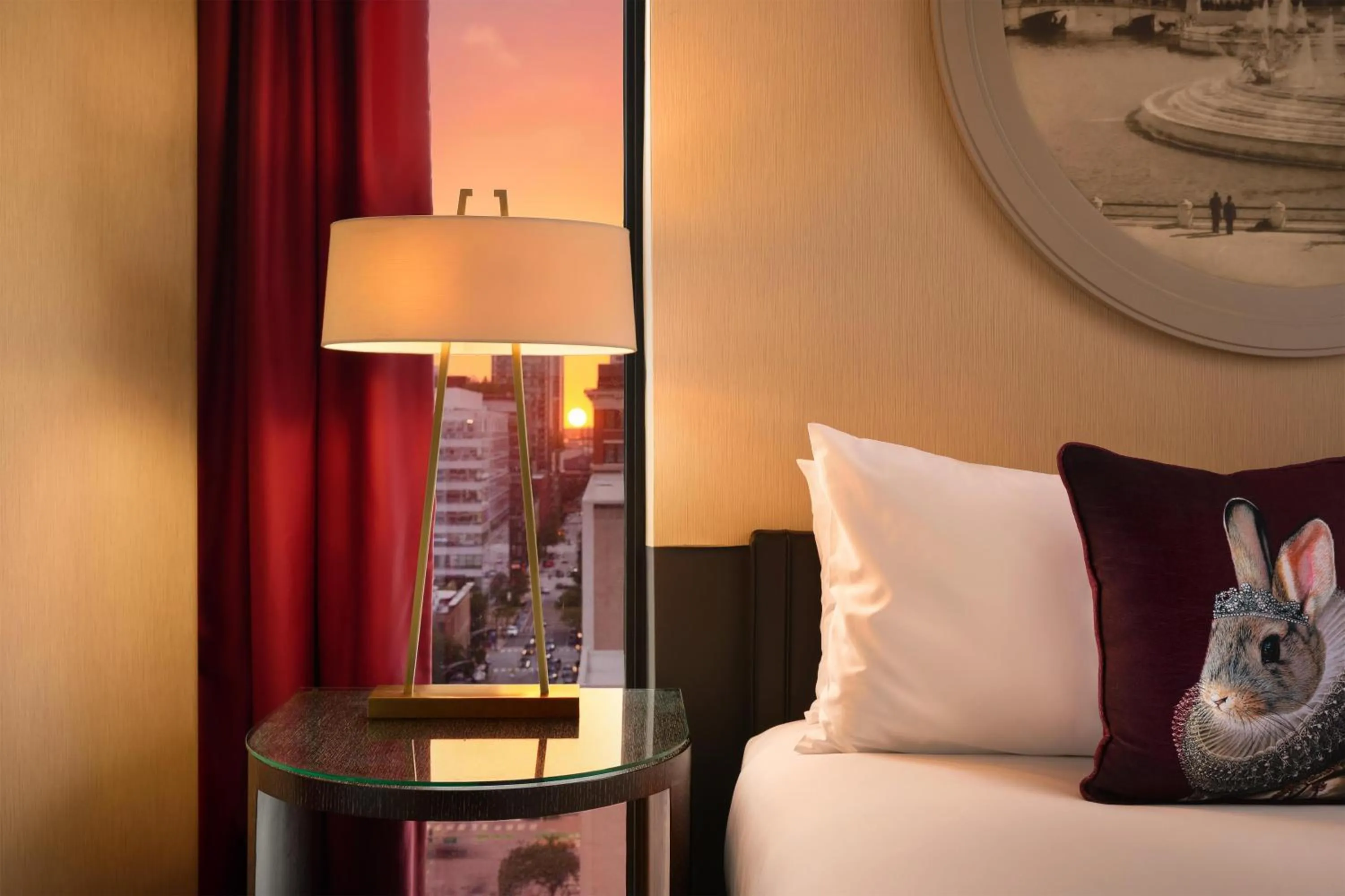 Bedroom, Bed in The Royal Sonesta Chicago River North