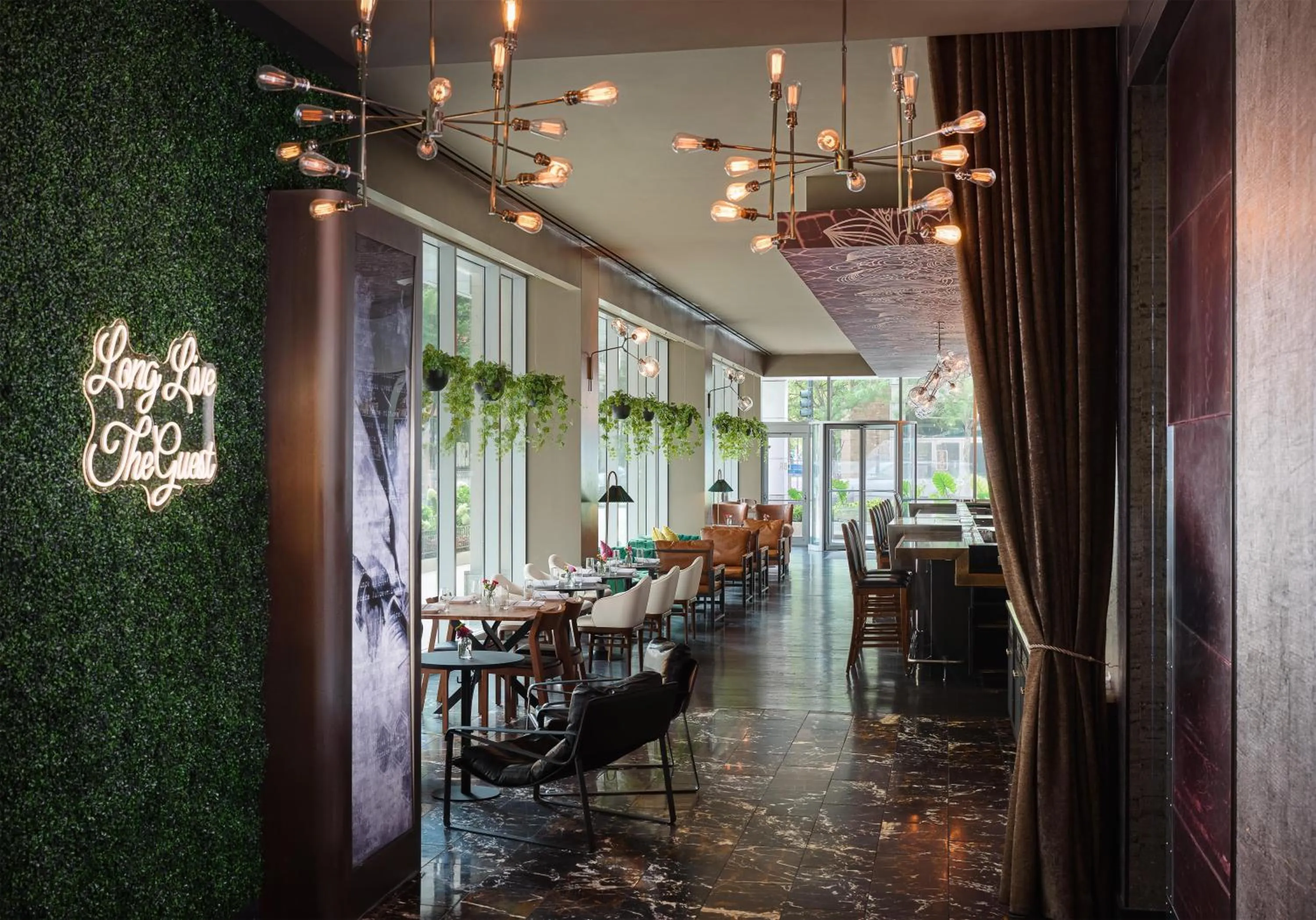 Restaurant/places to eat in The Royal Sonesta Chicago River North