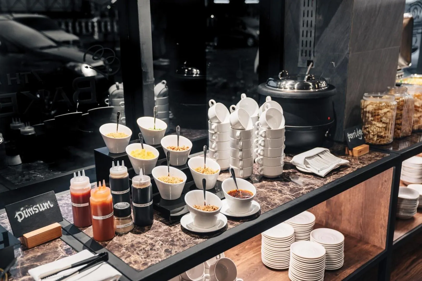 Restaurant/places to eat in All Nite And Day Palembang Veteran