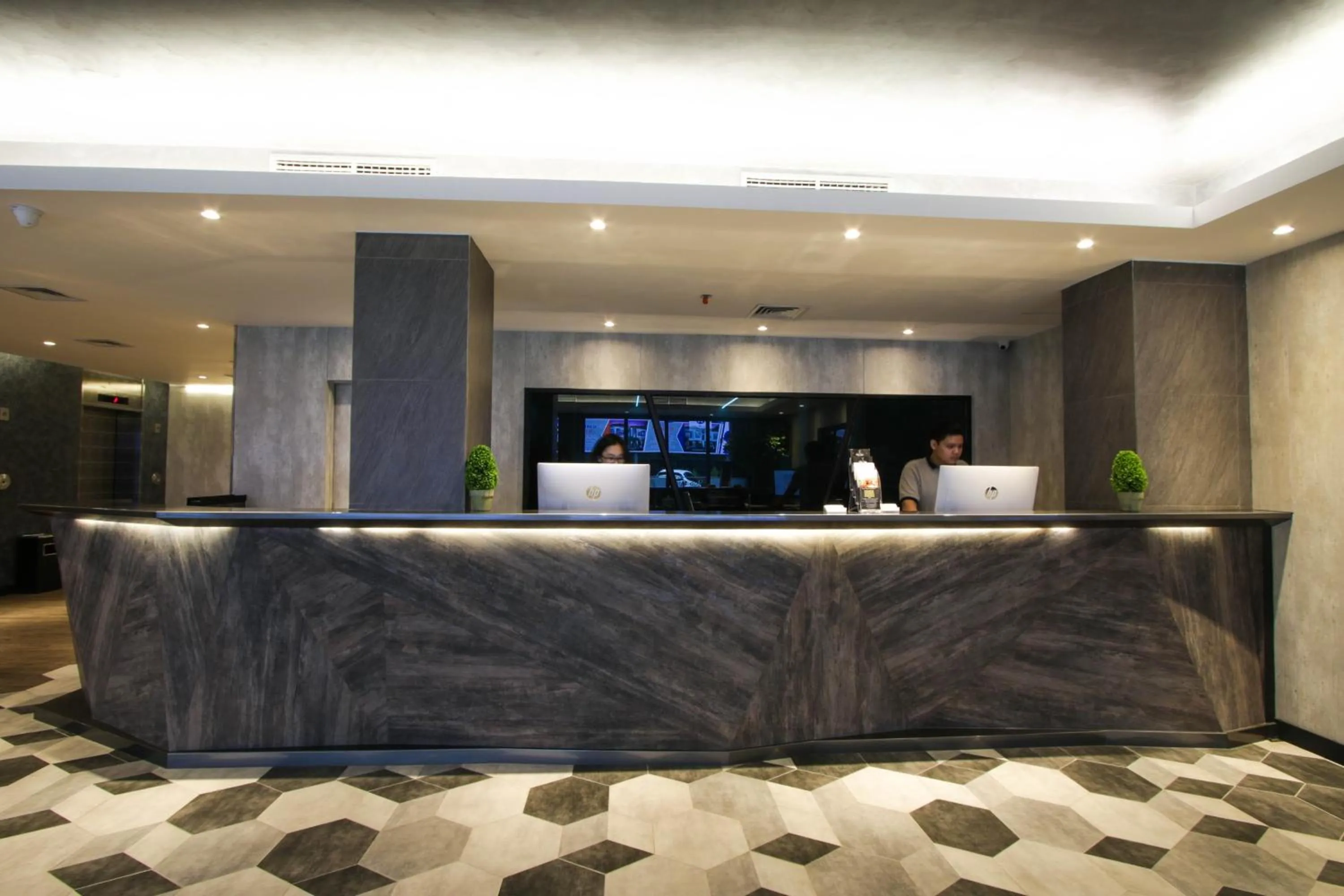 Lobby or reception in All Nite And Day Palembang Veteran