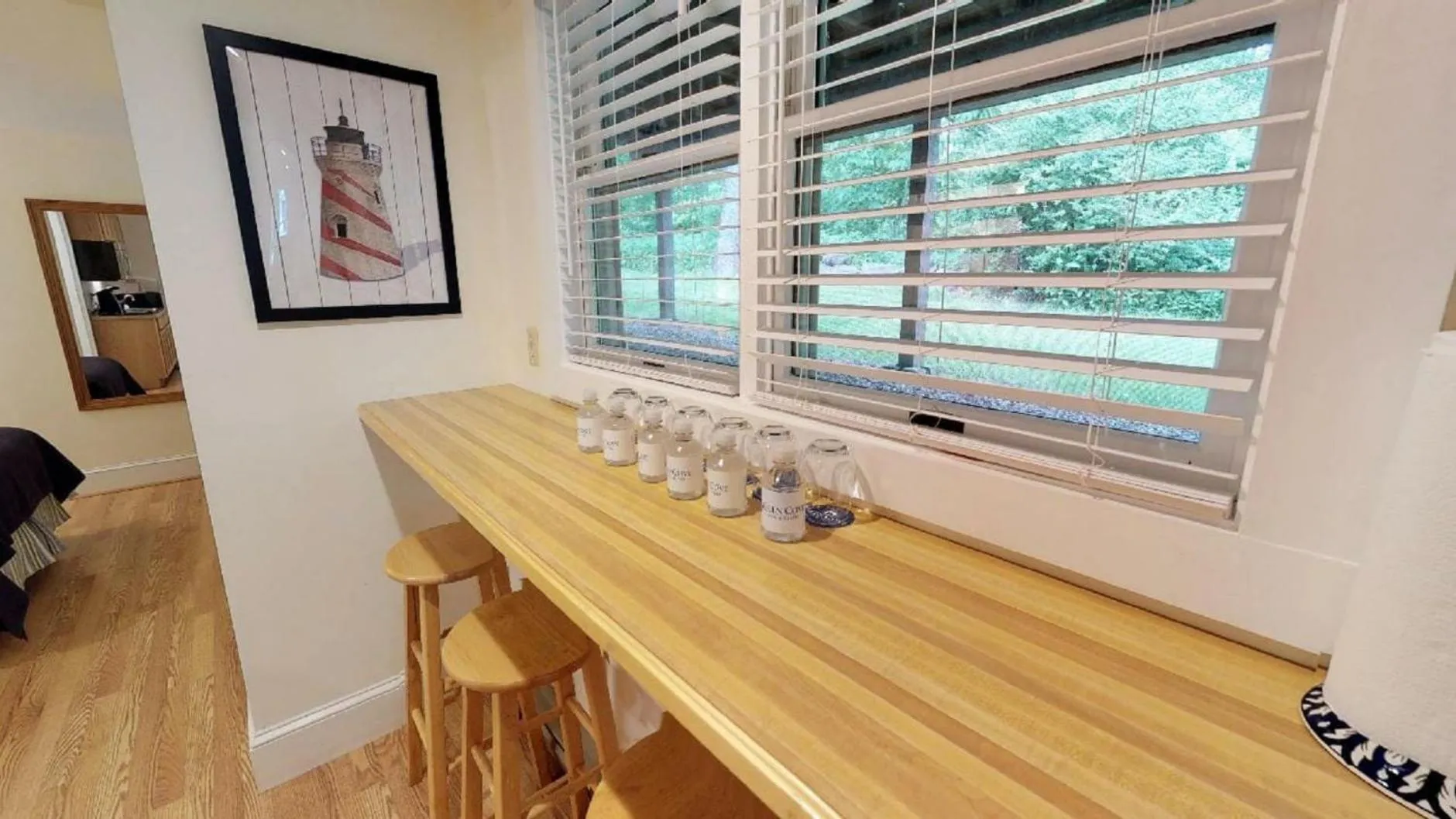 Dining area in Glen Cove Inn & Suites Rockport