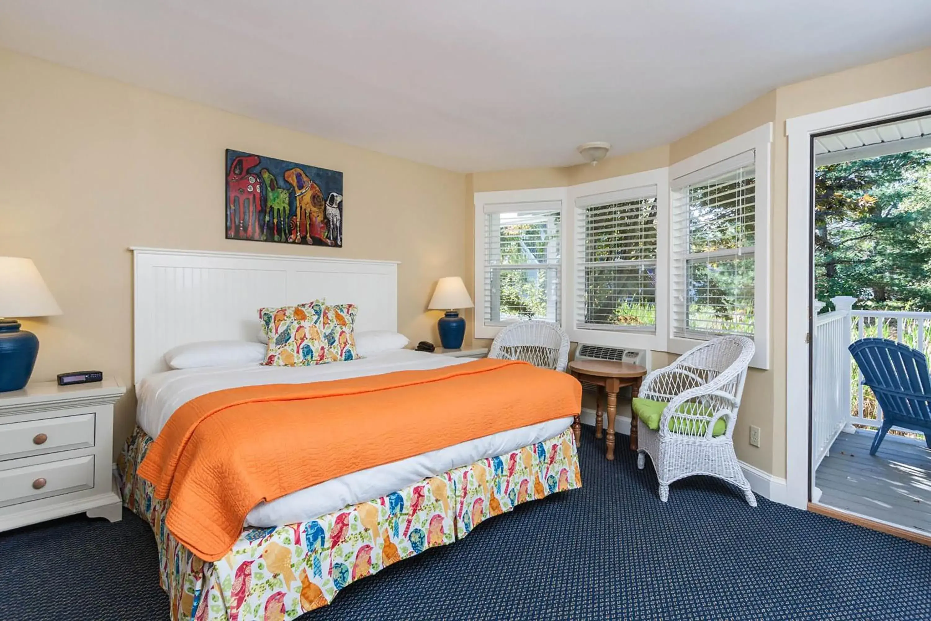 Deluxe King Room in Glen Cove Inn & Suites Rockport Deluxe King Room in Glen Cove Inn & Suites Rockport