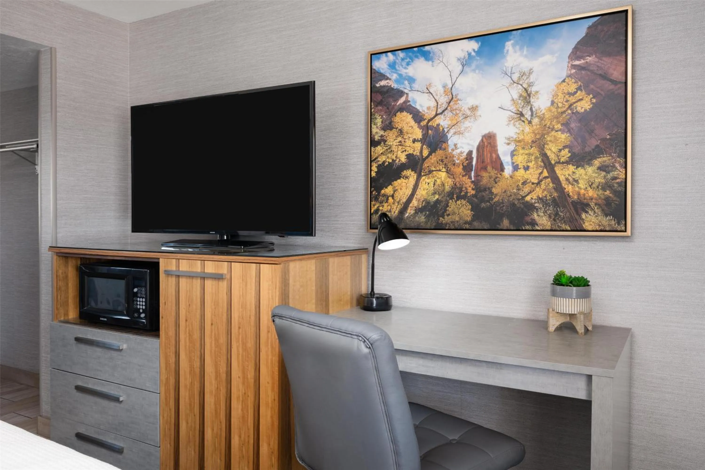 Bedroom in Aiden by Best Western St George