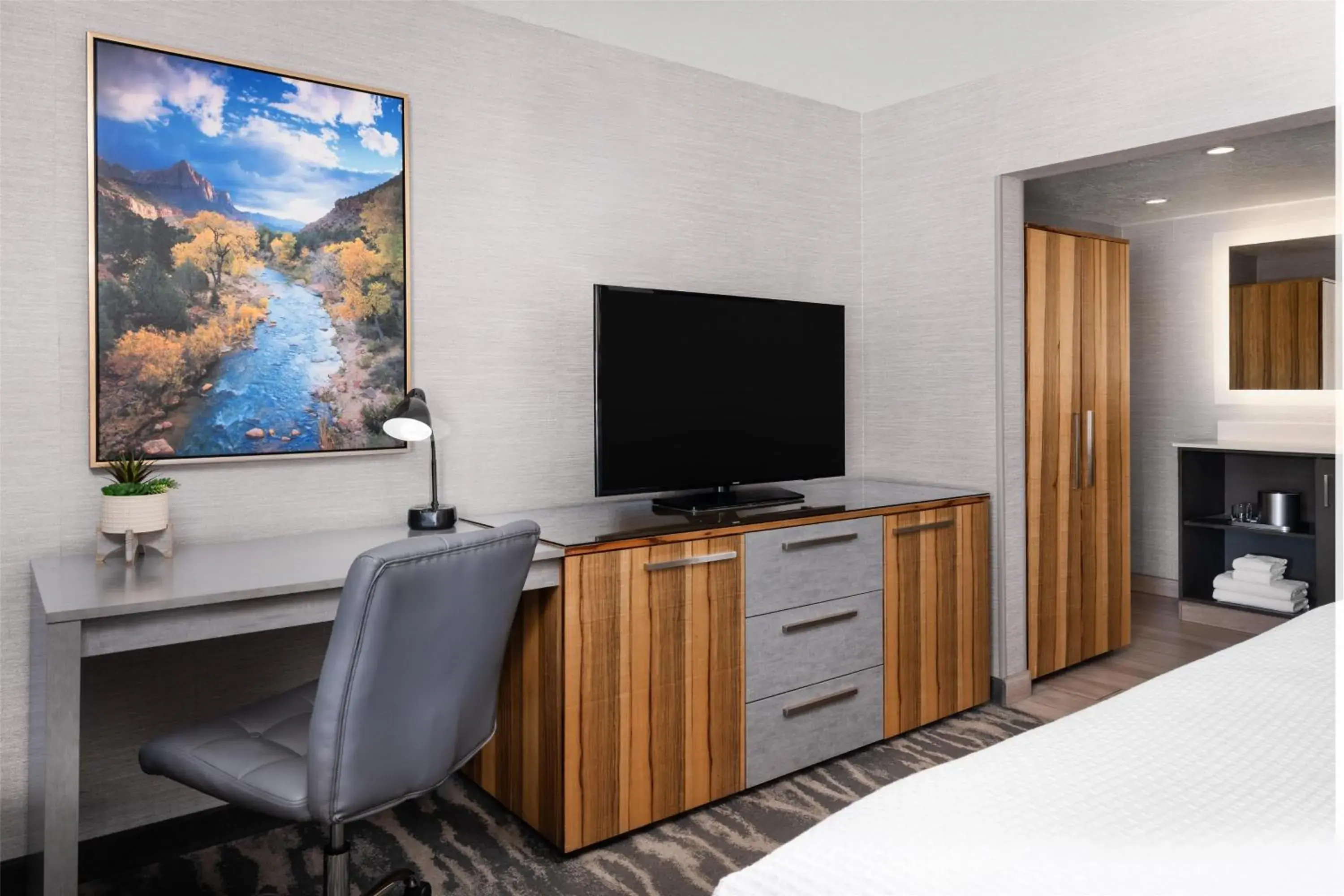 King Room - Non-Smoking in Aiden by Best Western St George King Room - Non-Smoking in Aiden by Best Western St George