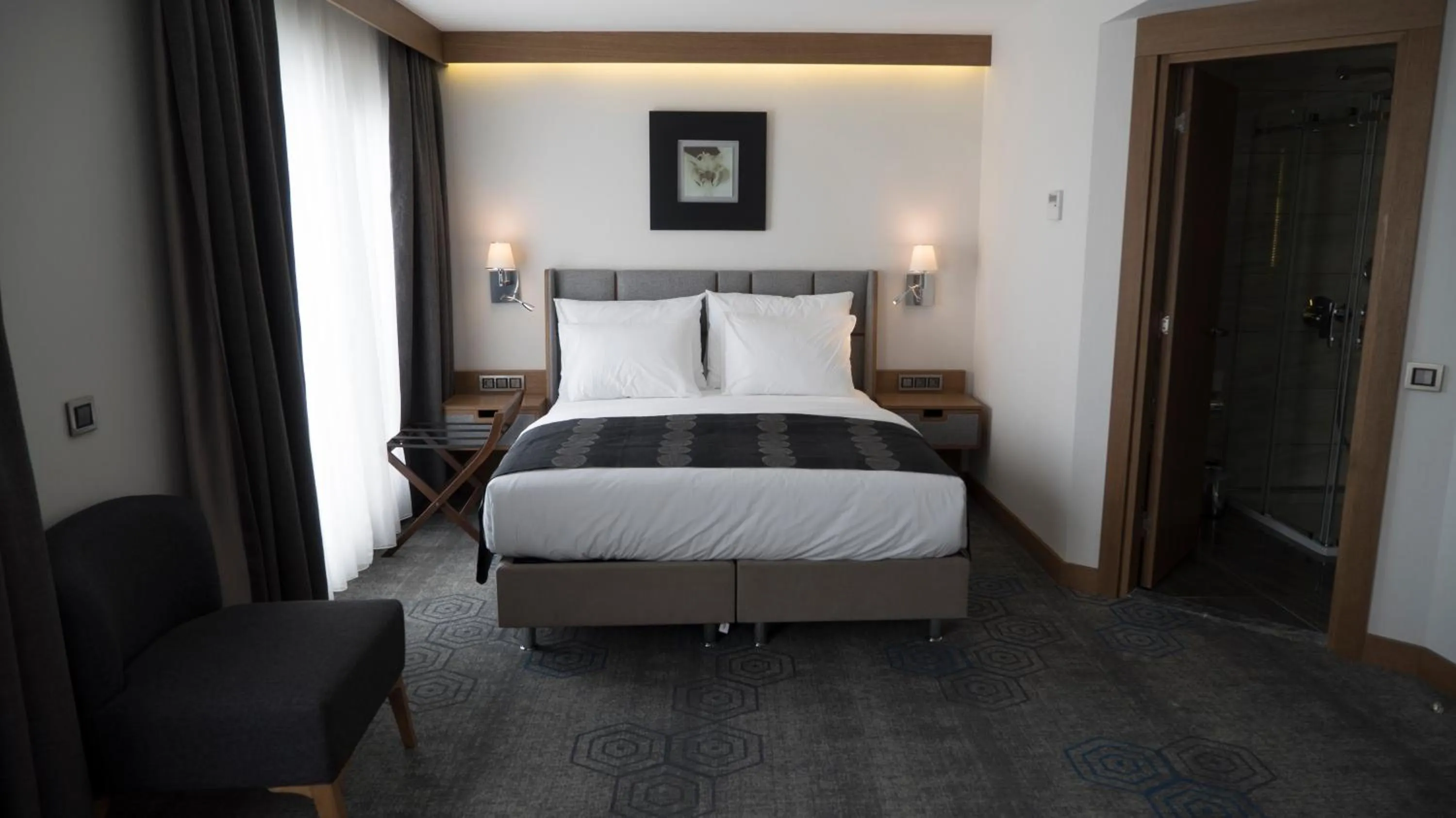 Photo of the whole room, Bed in Yuksel Istanbul Yenikapı Hotel