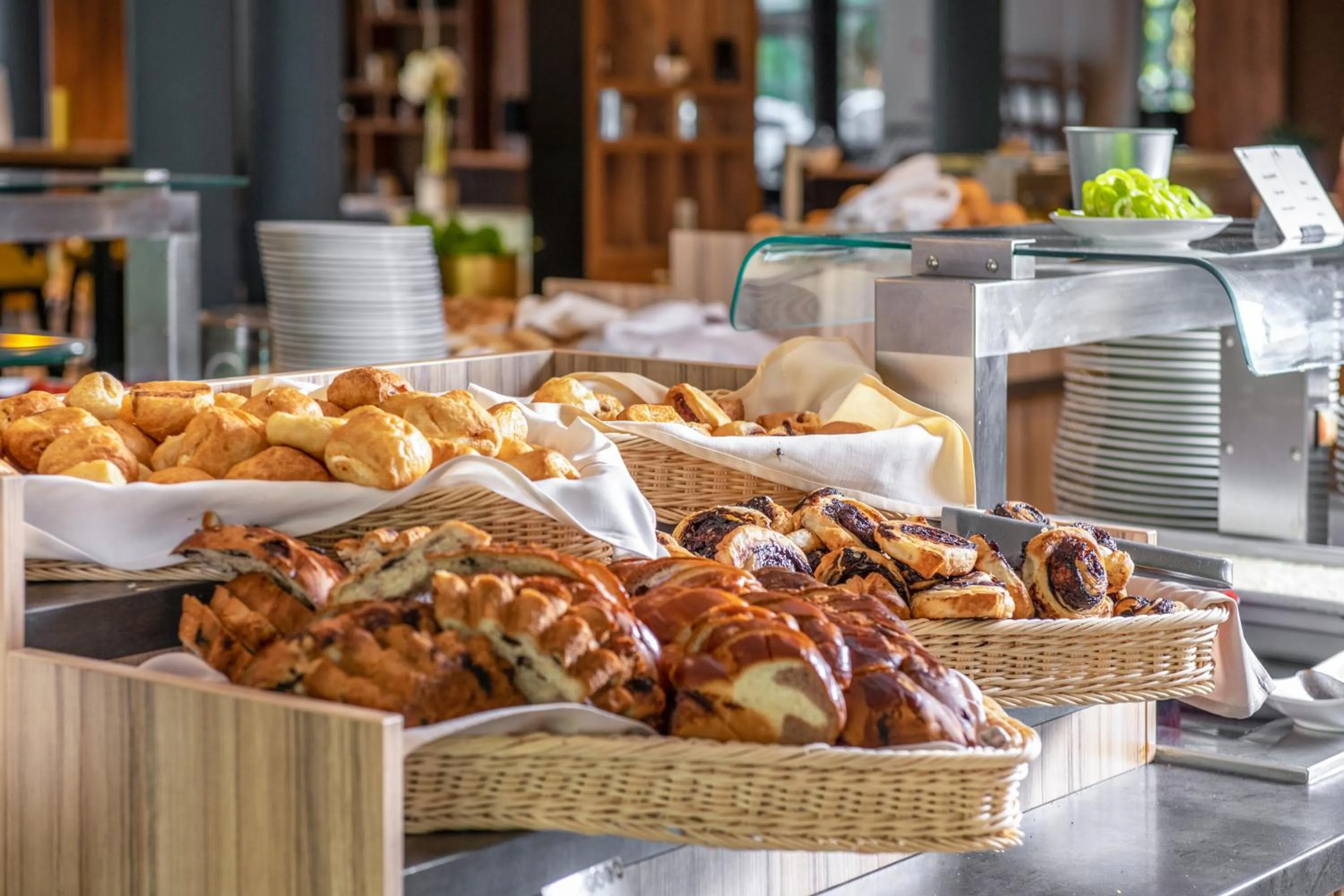 Buffet breakfast in Balneo Hotel Zsori Thermal & Wellness