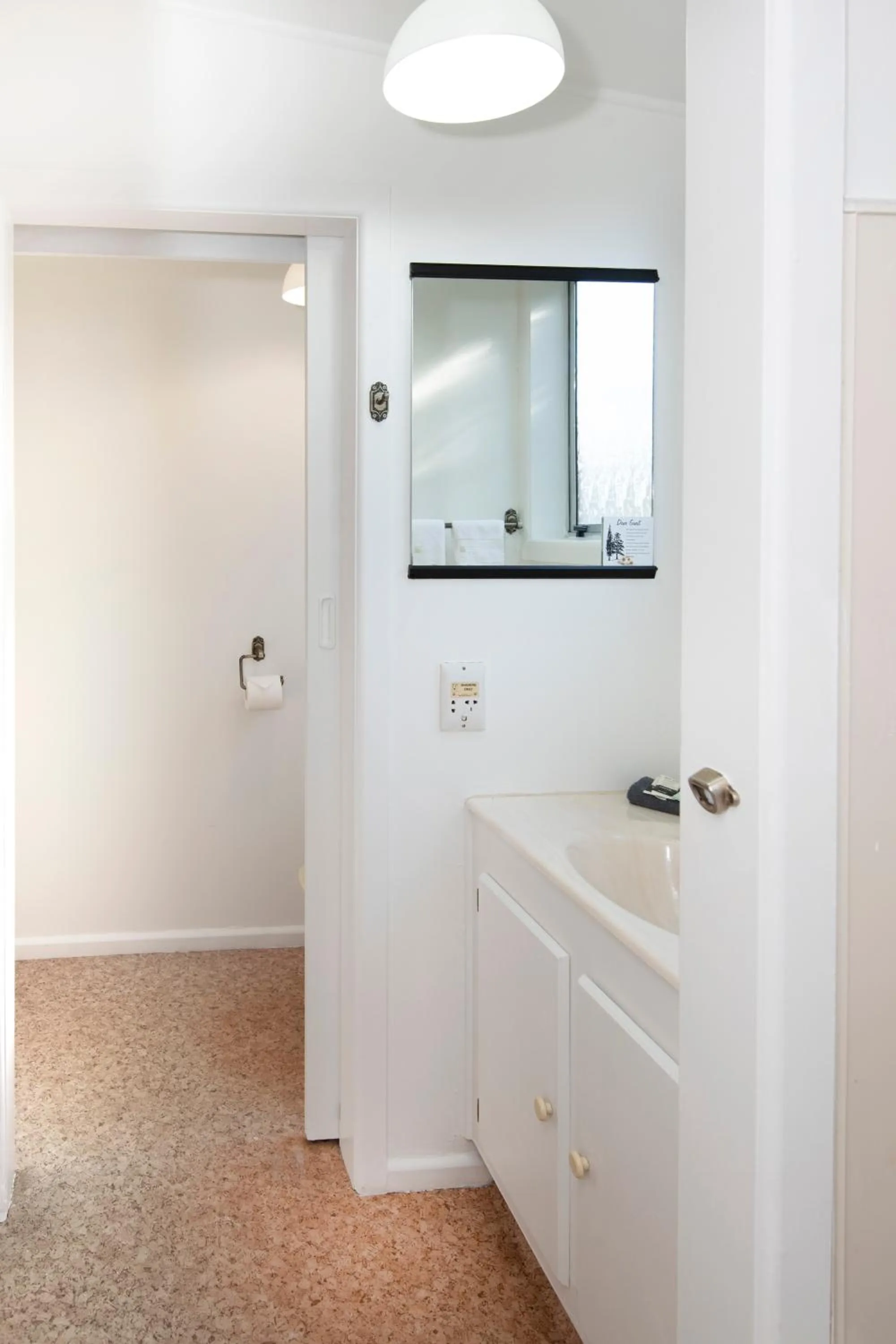 Bathroom in Spanish Lady Motel