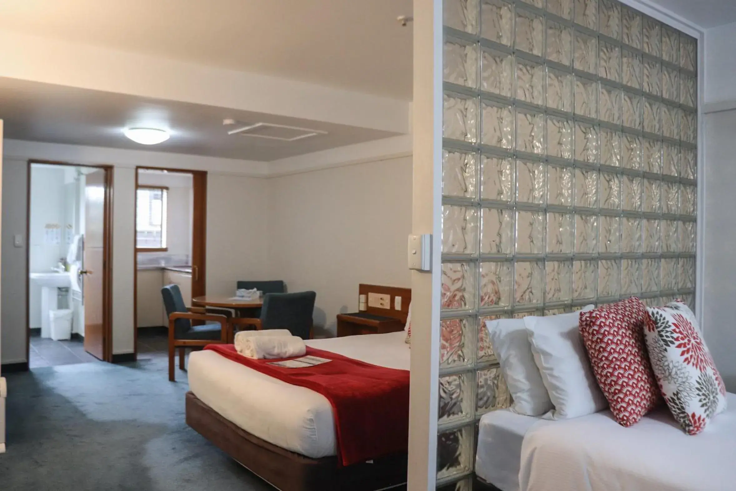 Grande Studio in The Beachcomber Hotel Grande Studio in The Beachcomber Hotel