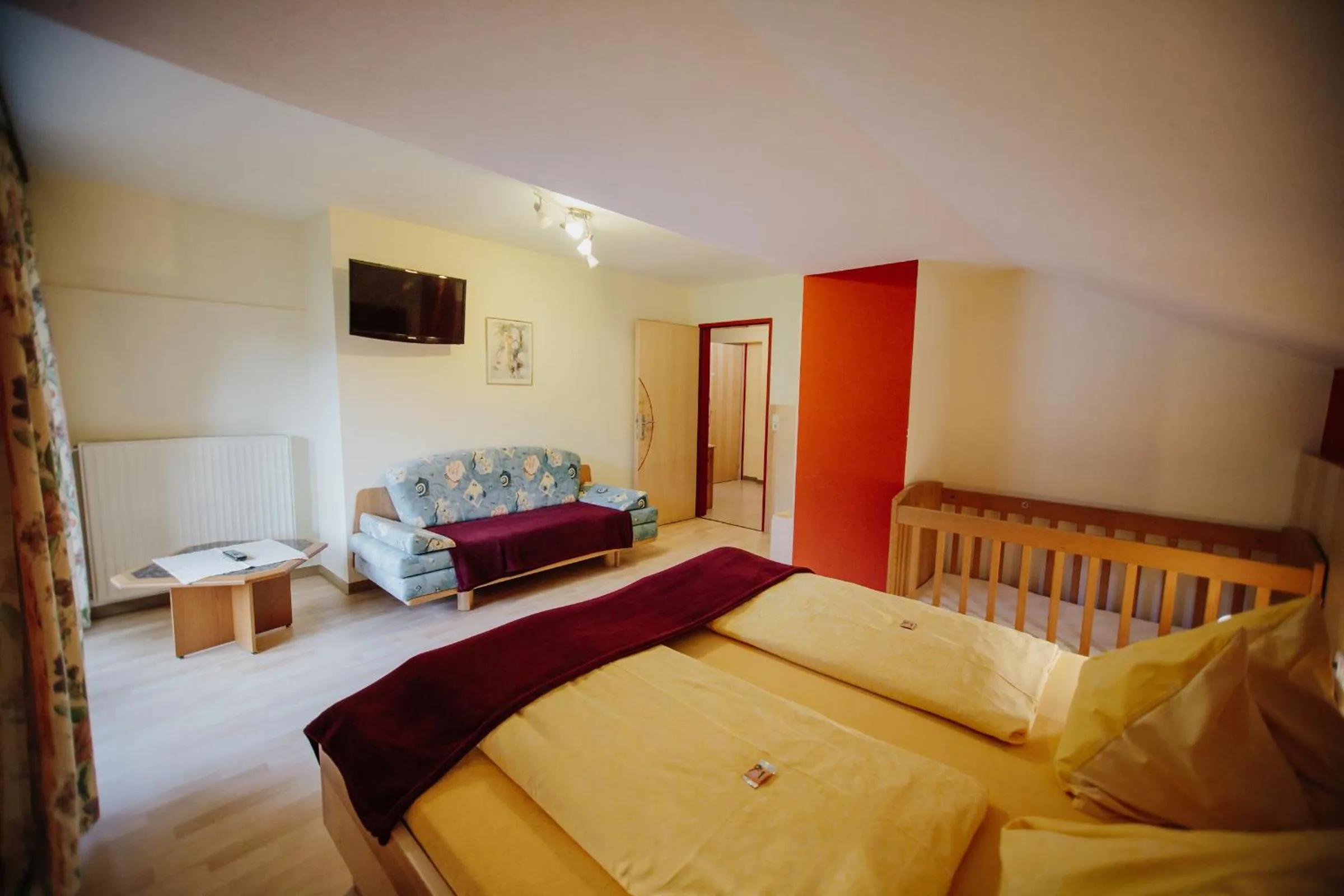 Bed in Hotel Garni Zerza