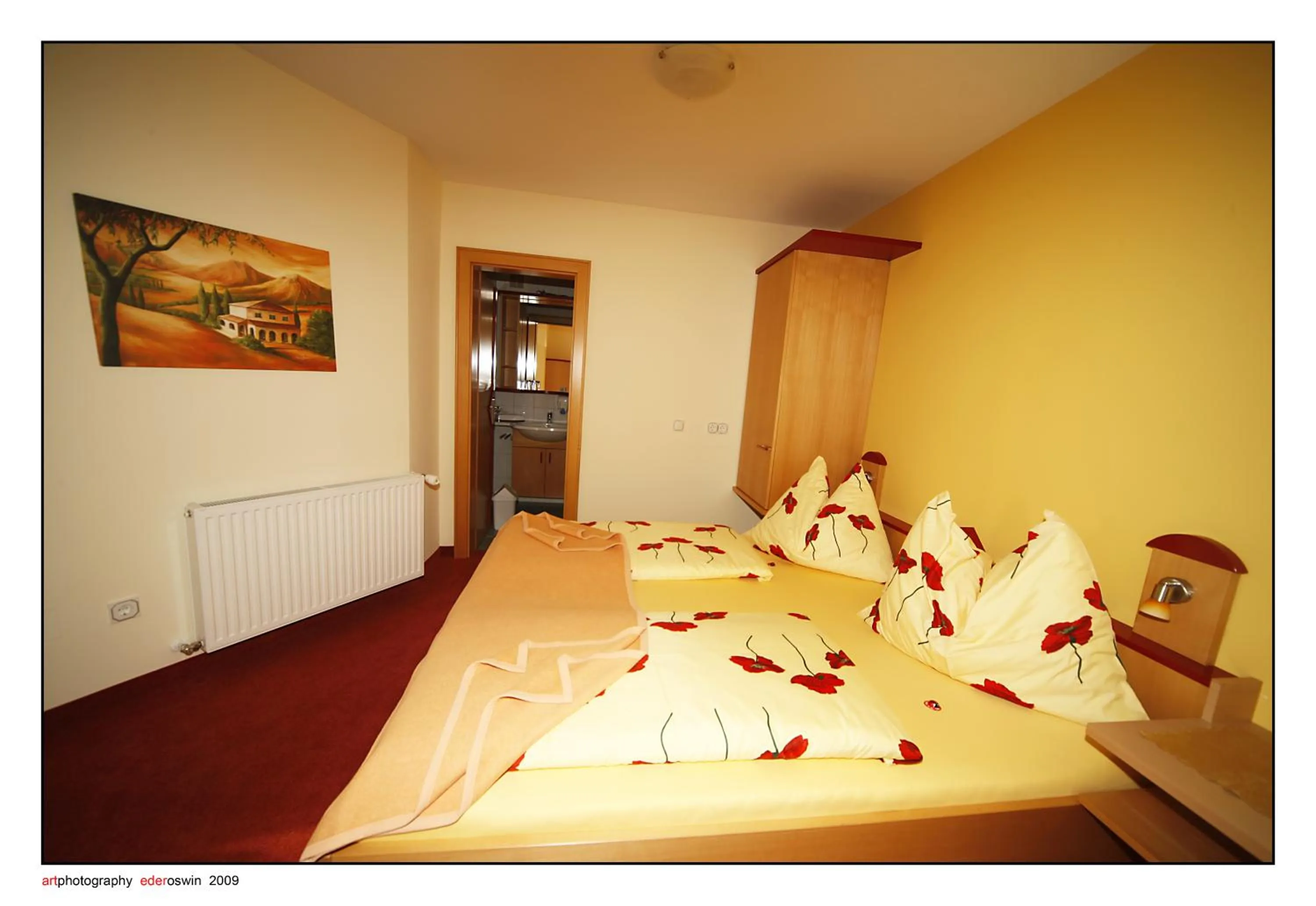 Bedroom, Bed in Hotel Garni Zerza