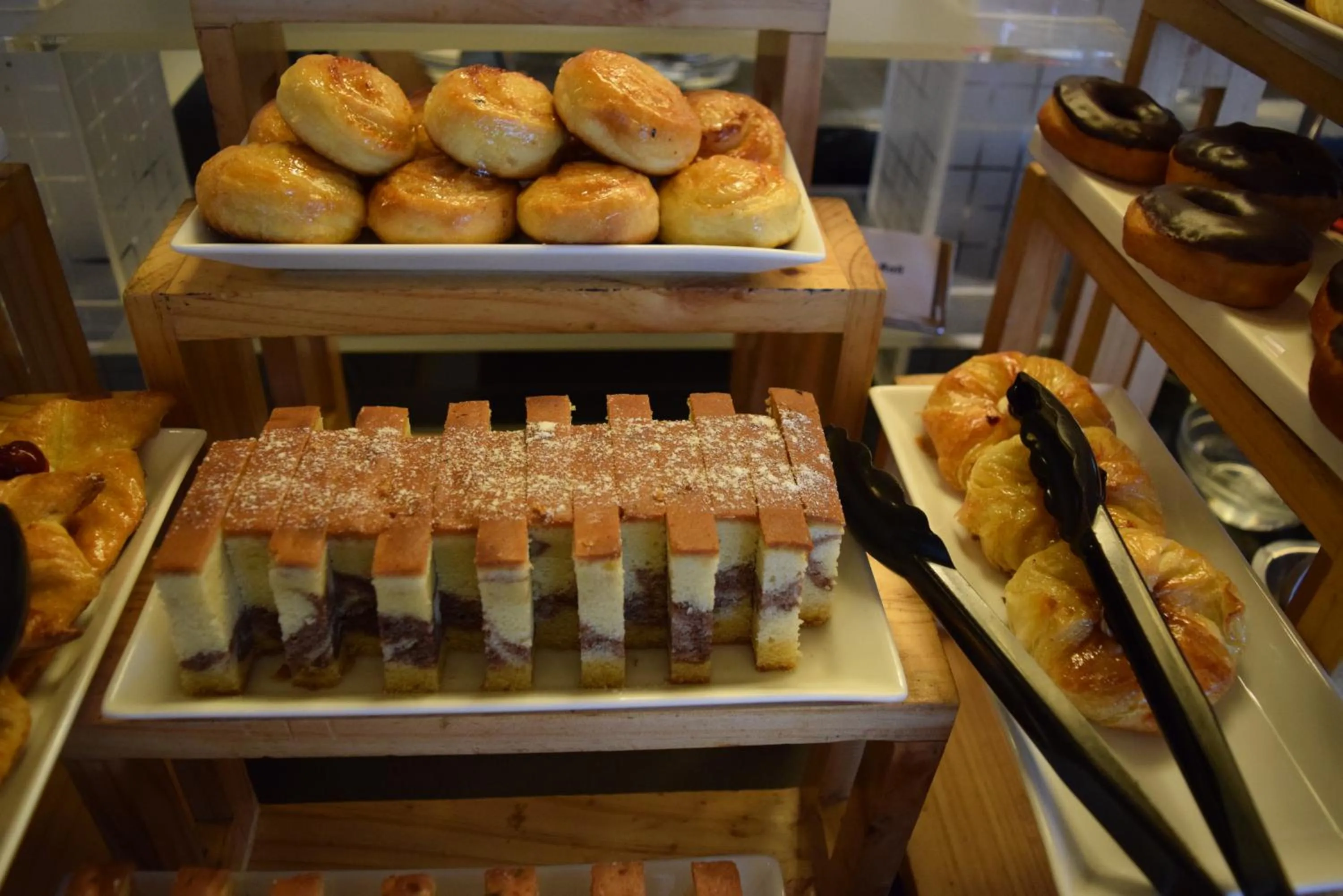 Restaurant/places to eat in Vivanta Colombo, Airport Garden