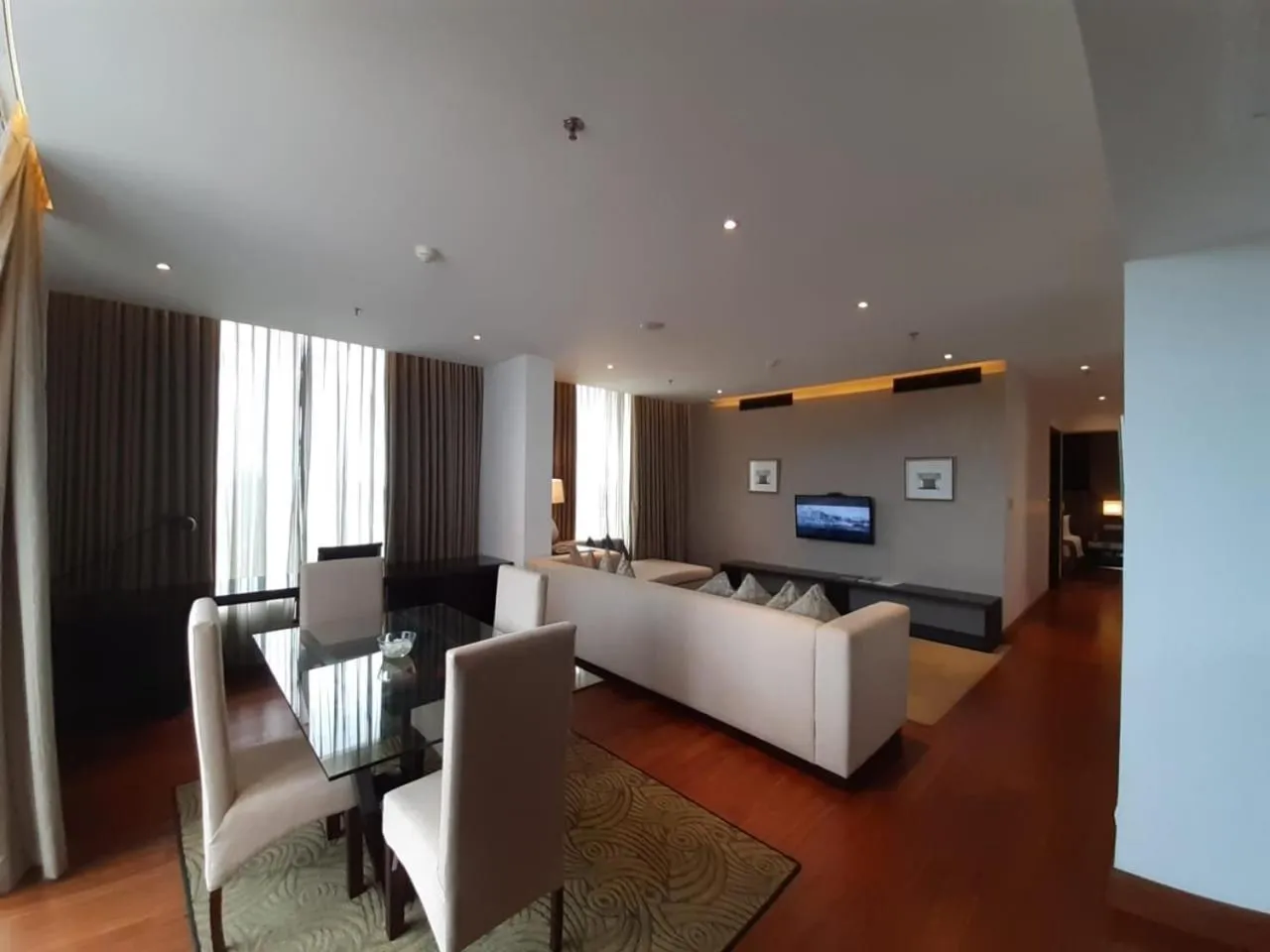 Living room in Vivanta Colombo, Airport Garden