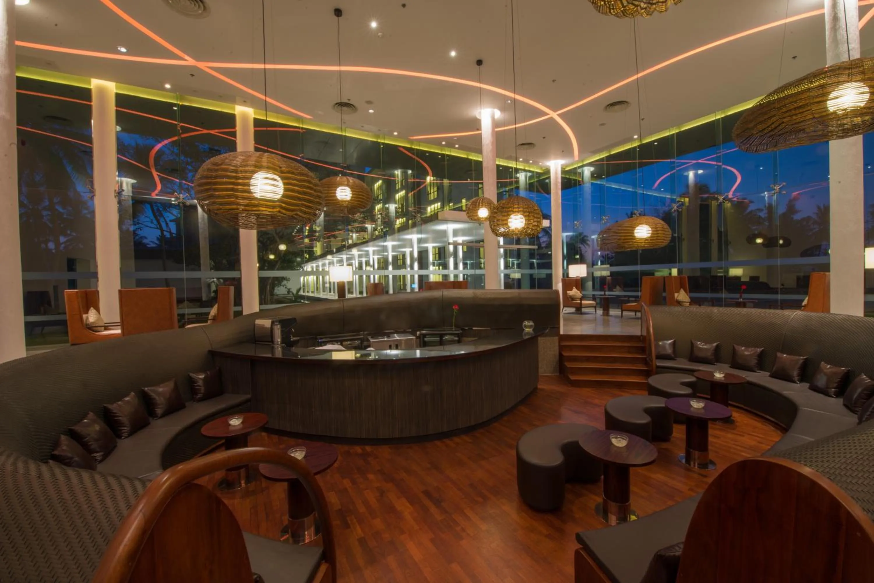 Lounge or bar in Vivanta Colombo, Airport Garden