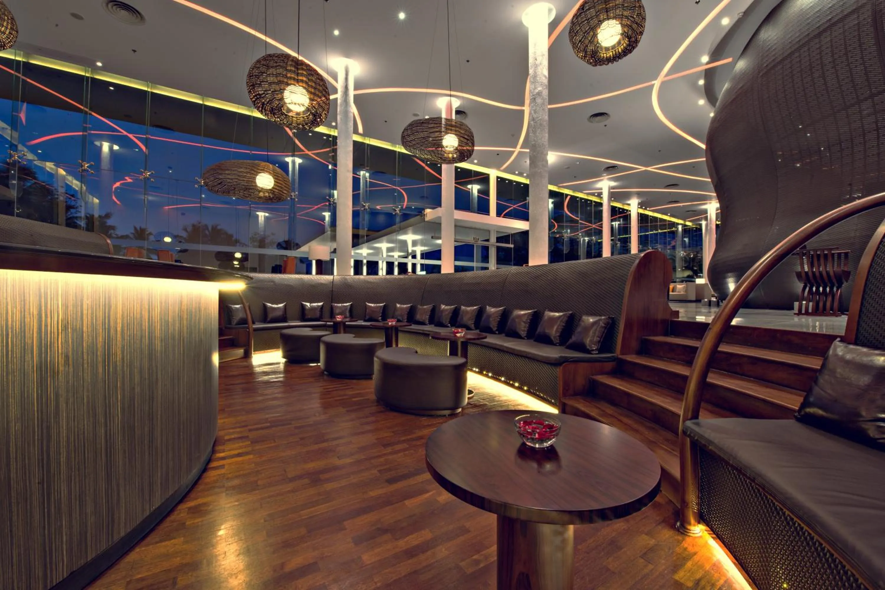 Lounge or bar in Vivanta Colombo, Airport Garden