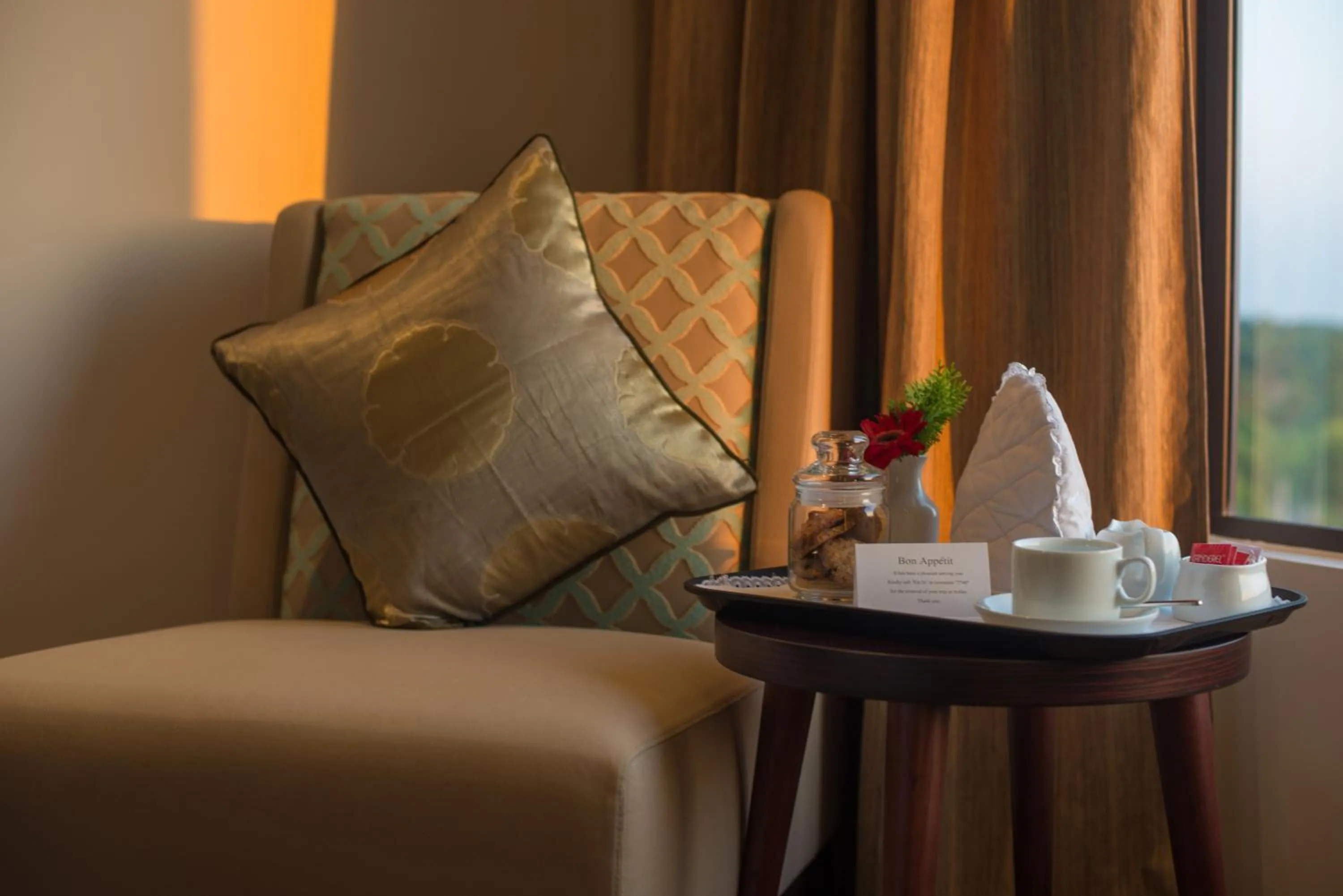 Day in Vivanta Colombo, Airport Garden