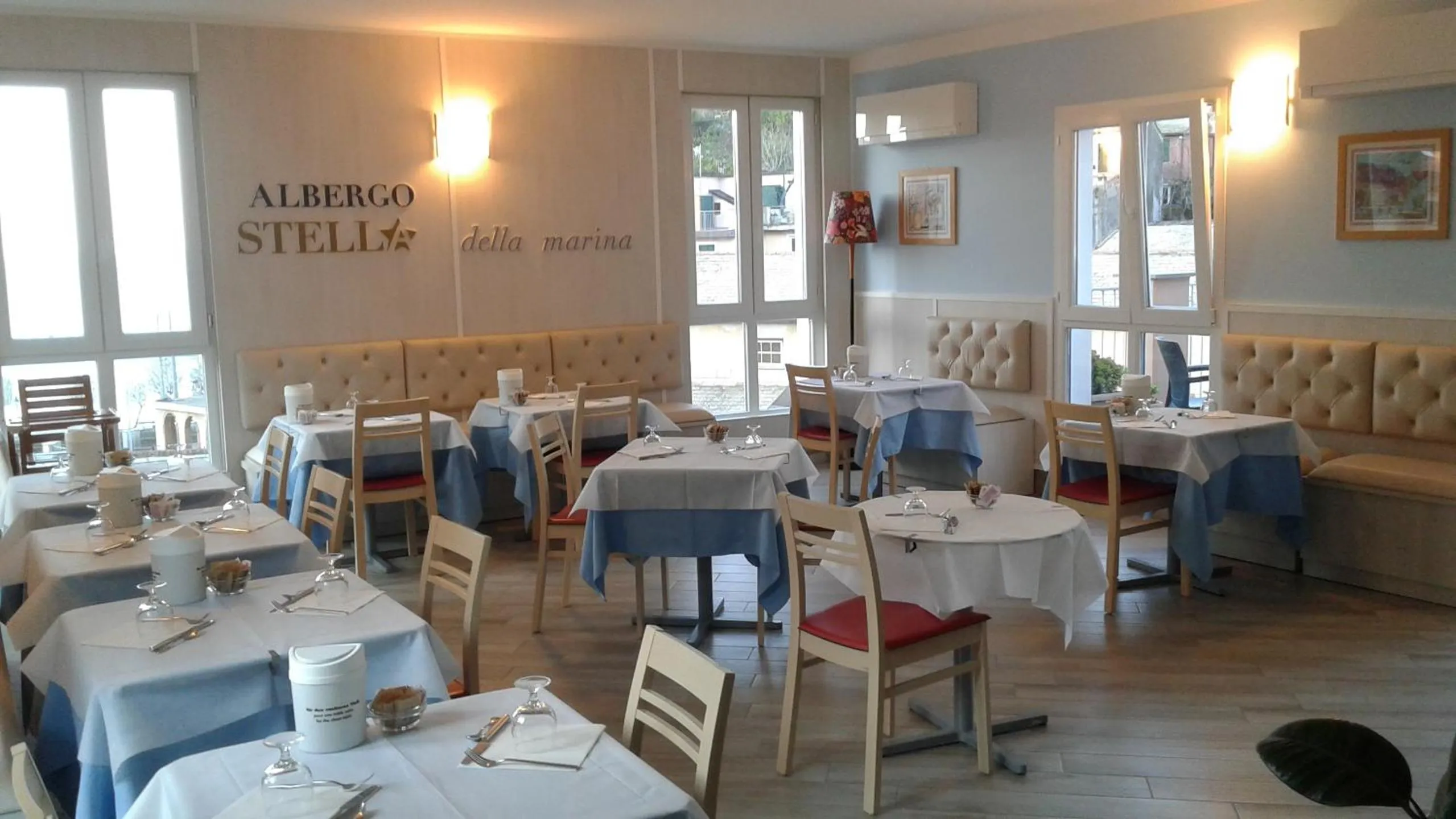 Food and drinks in Stella Della Marina