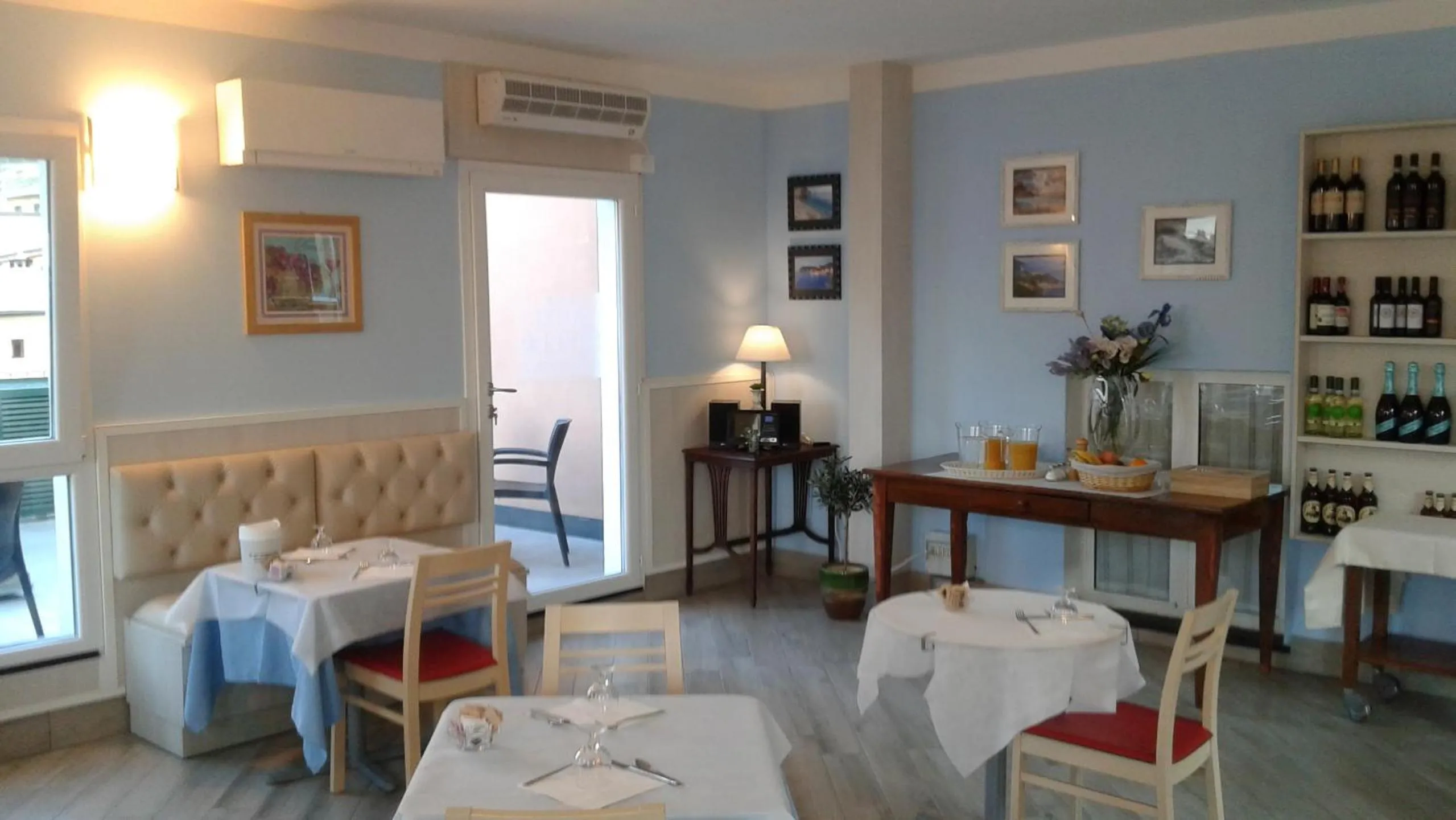 Food and drinks in Stella Della Marina