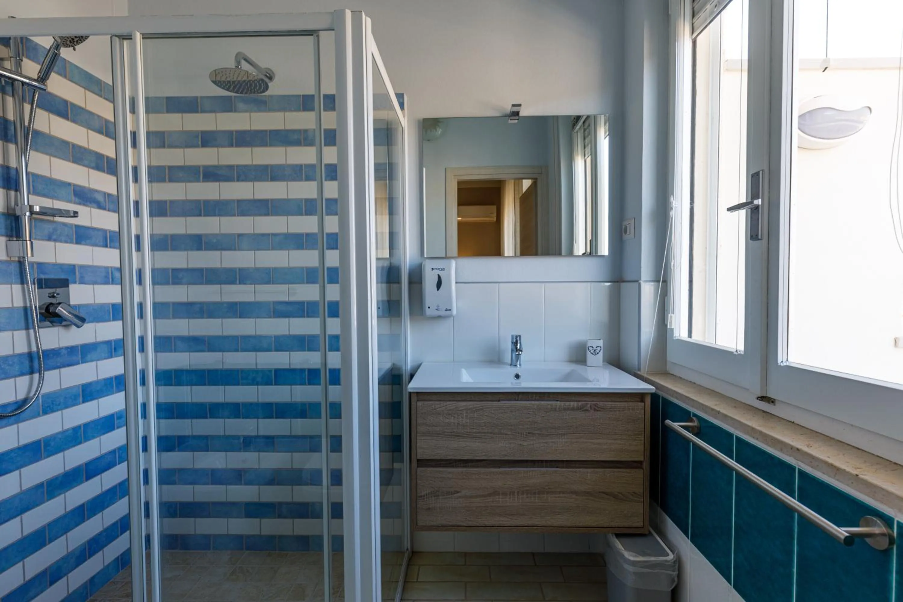 Shower in Casa Tacconi