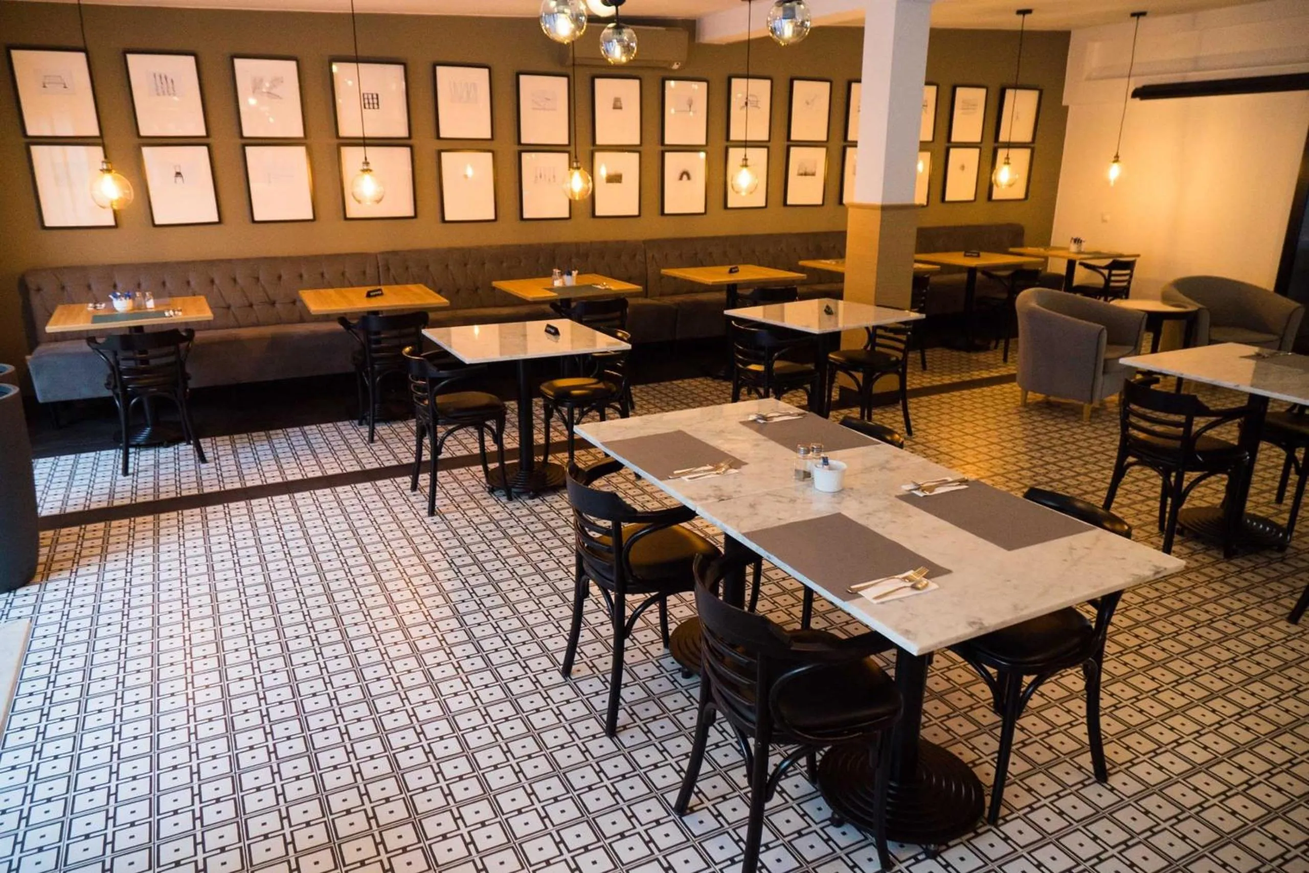 Comm Hotel Poznań Airport