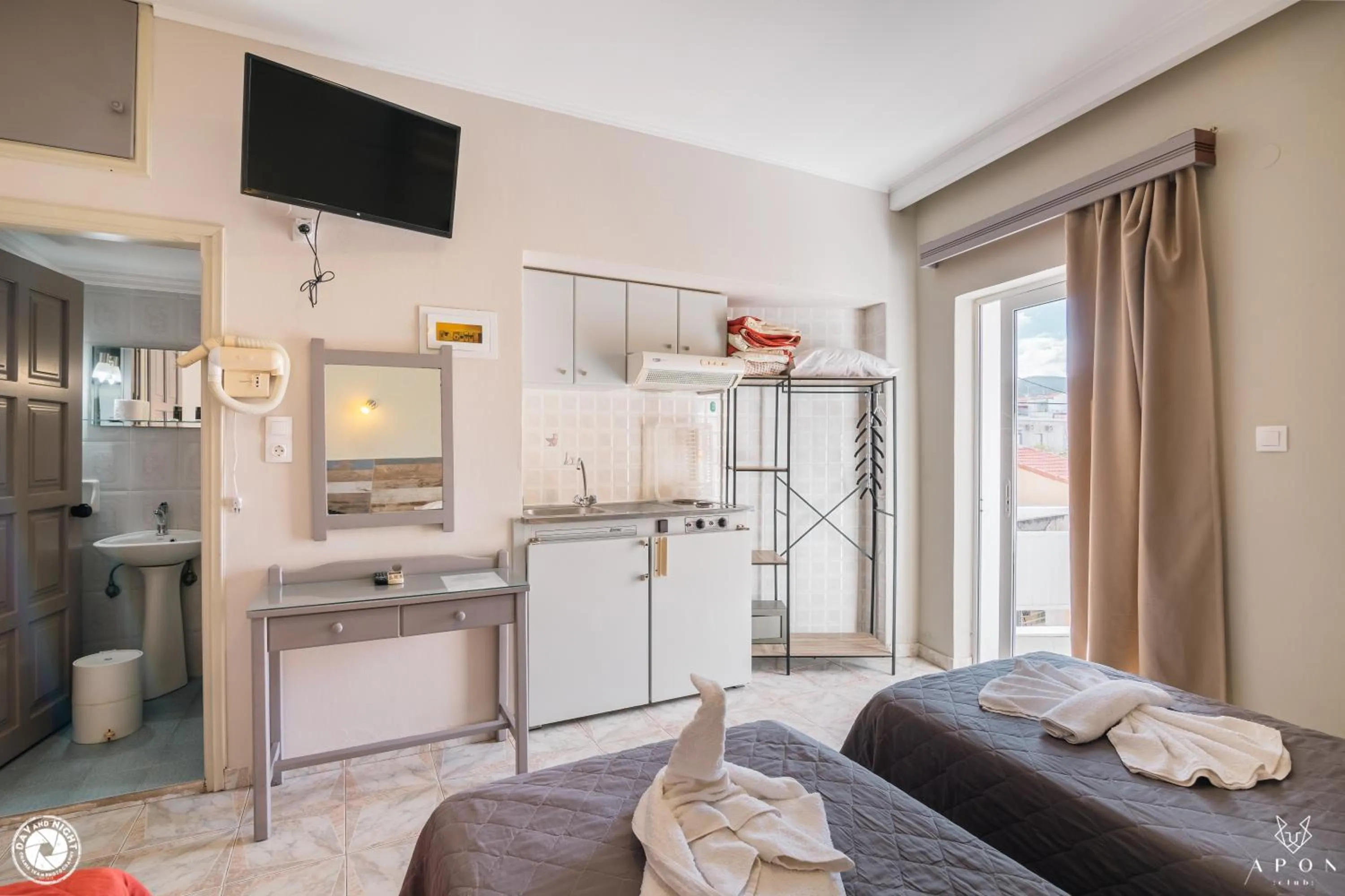 Bikakis Family Apartments