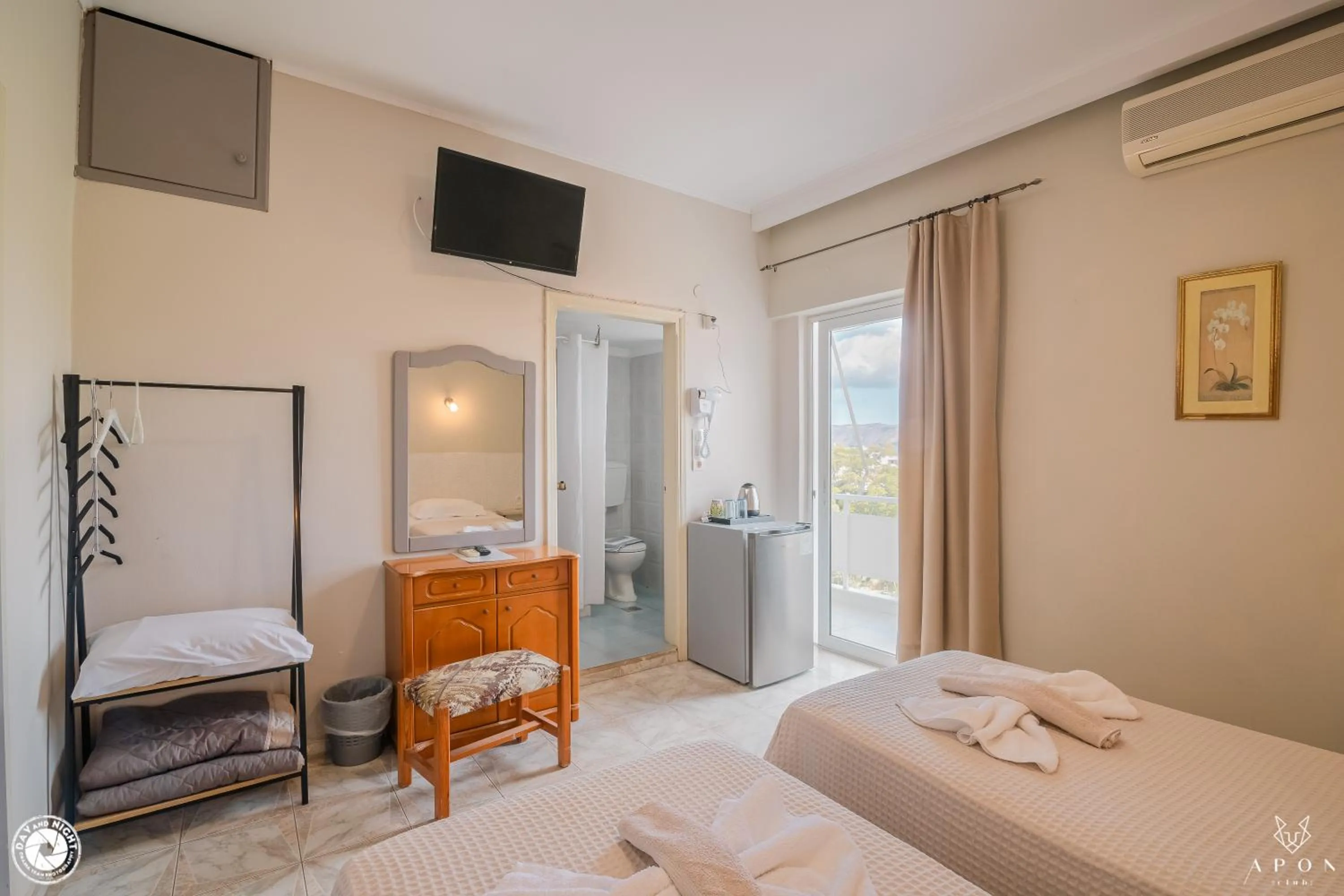 Bed in Bikakis Family Apartments