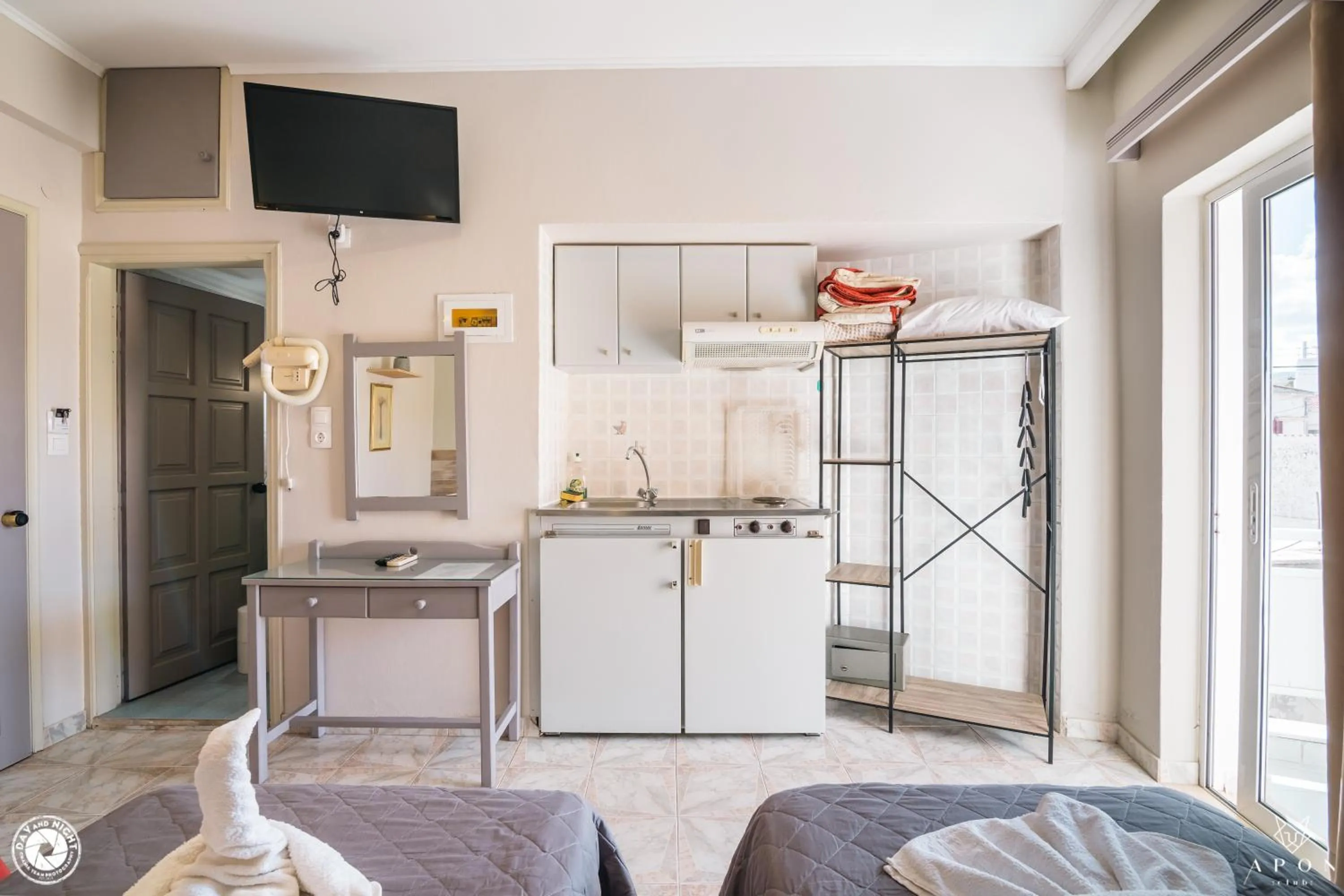 Bikakis Family Apartments