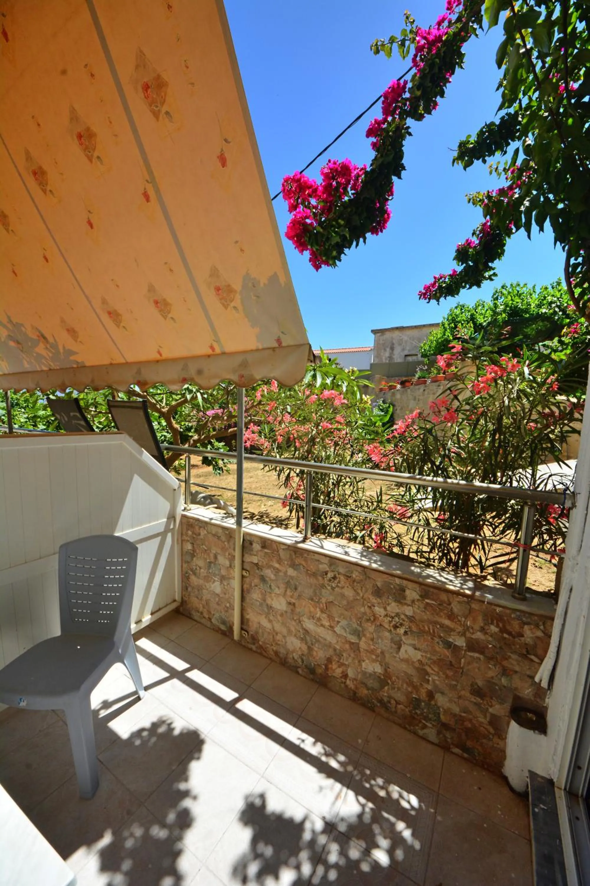 Bikakis Family Apartments