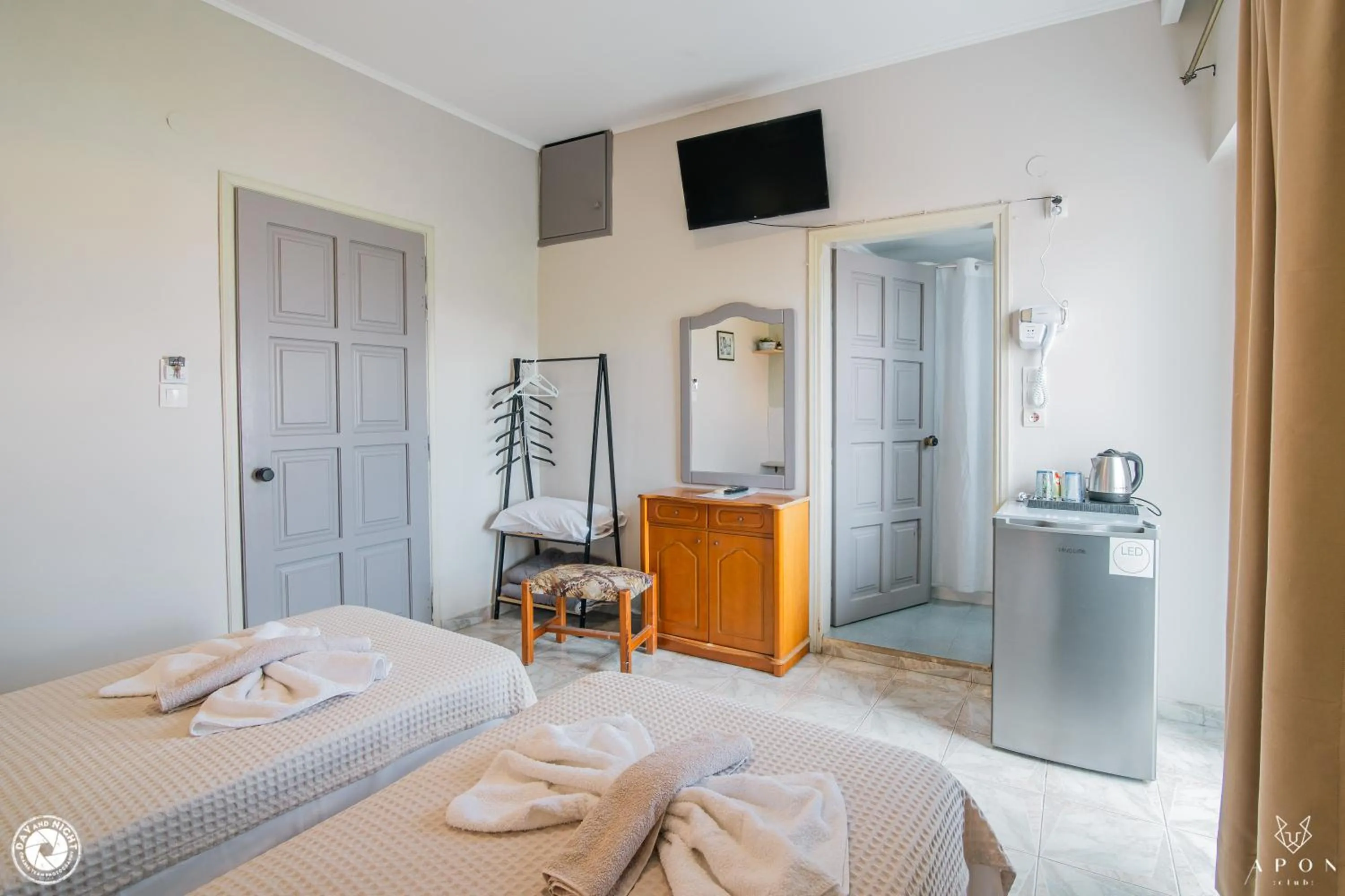 Bed in Bikakis Family Apartments