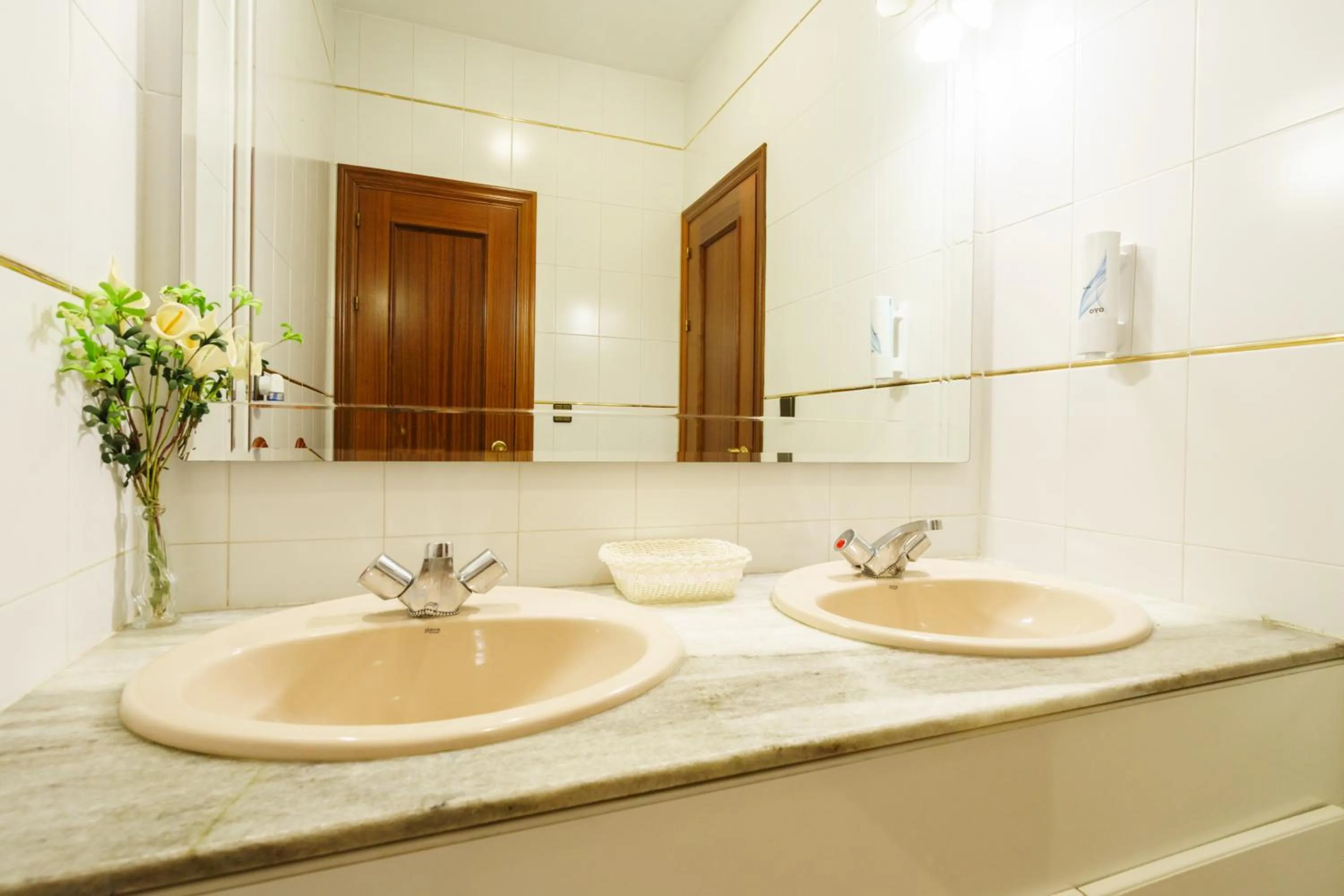 Bathroom in Hotel Los Castaños