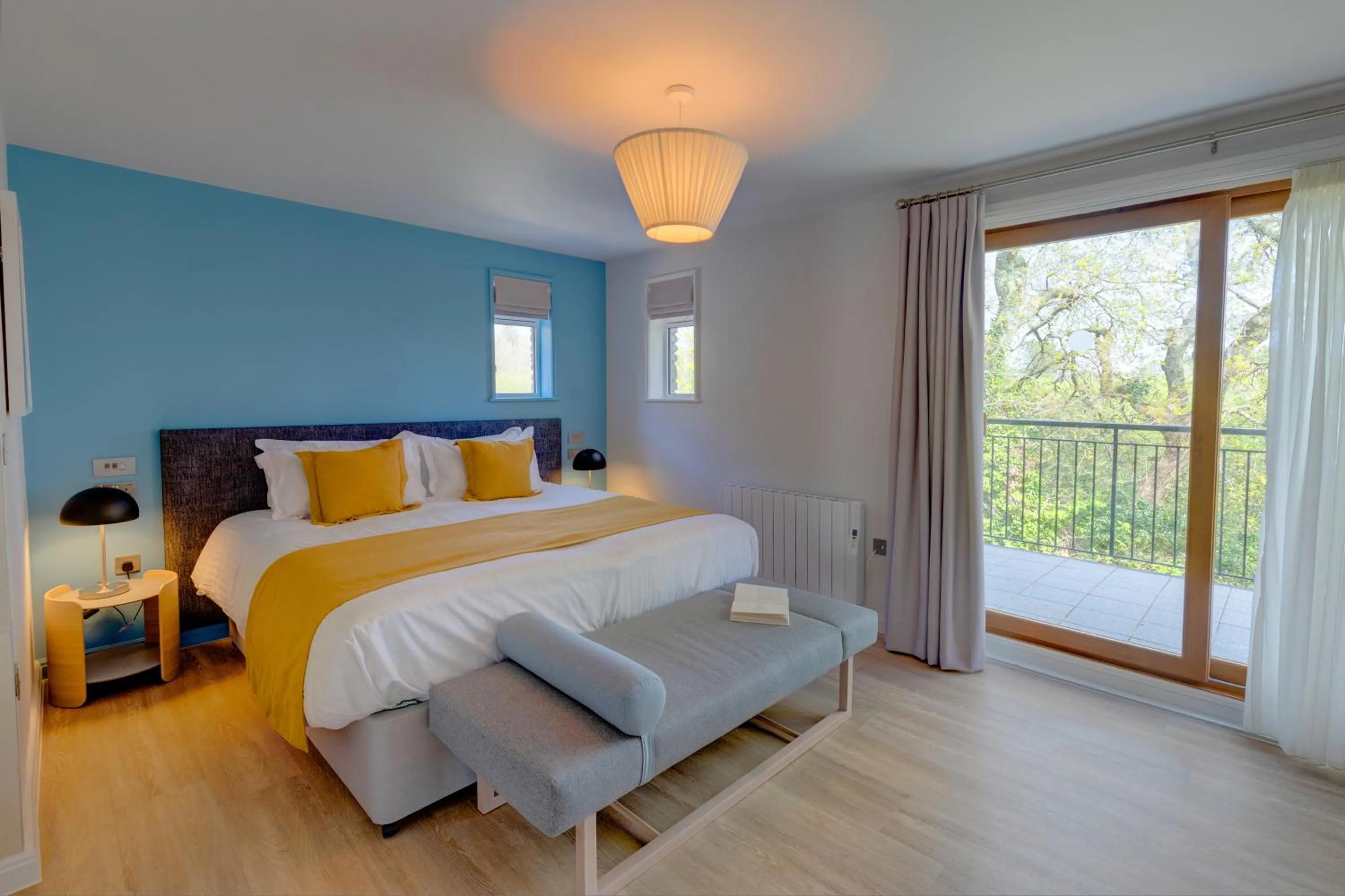 Bedroom, Bed in St Mellion Estate