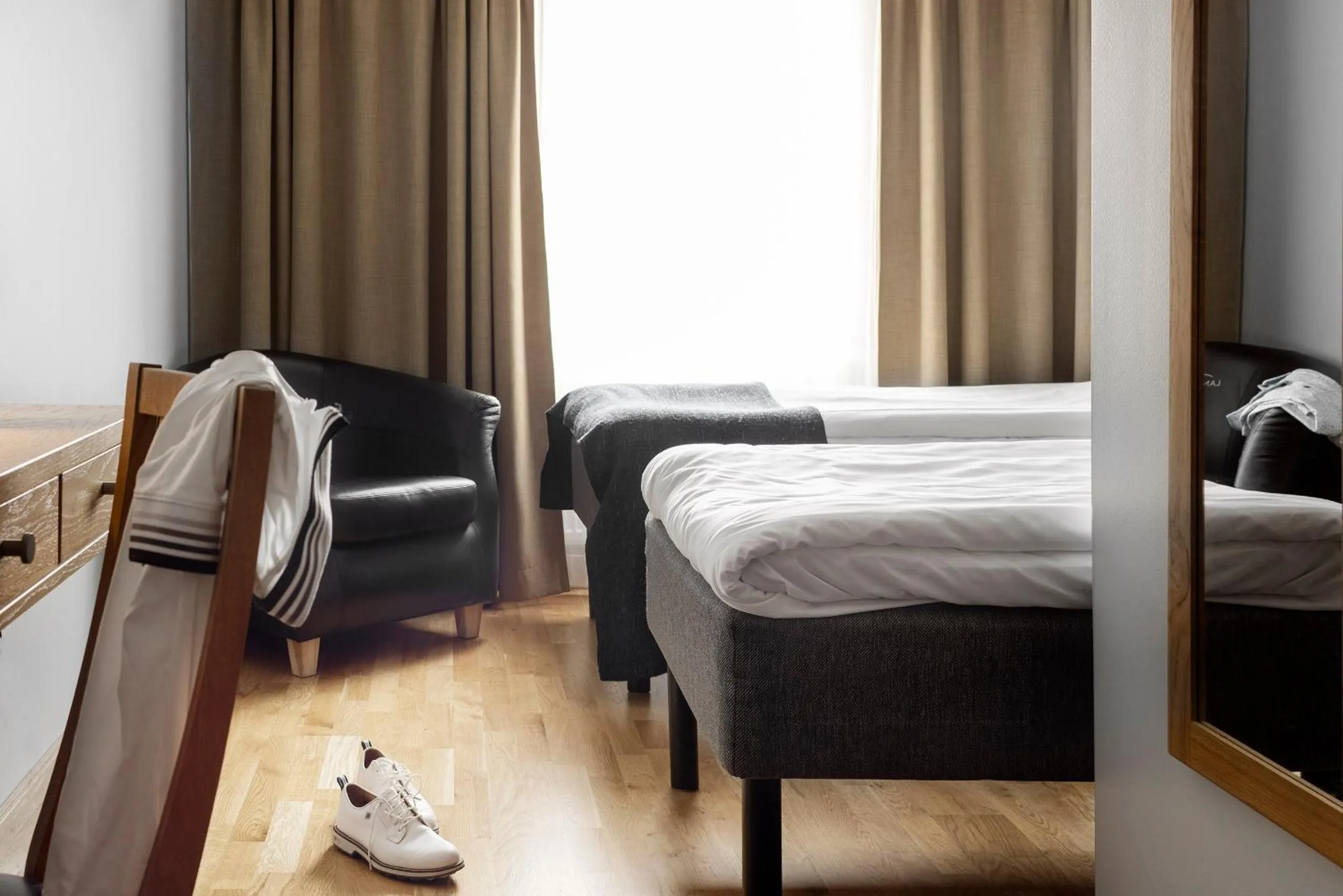 Property building, Bed in Lannalodge