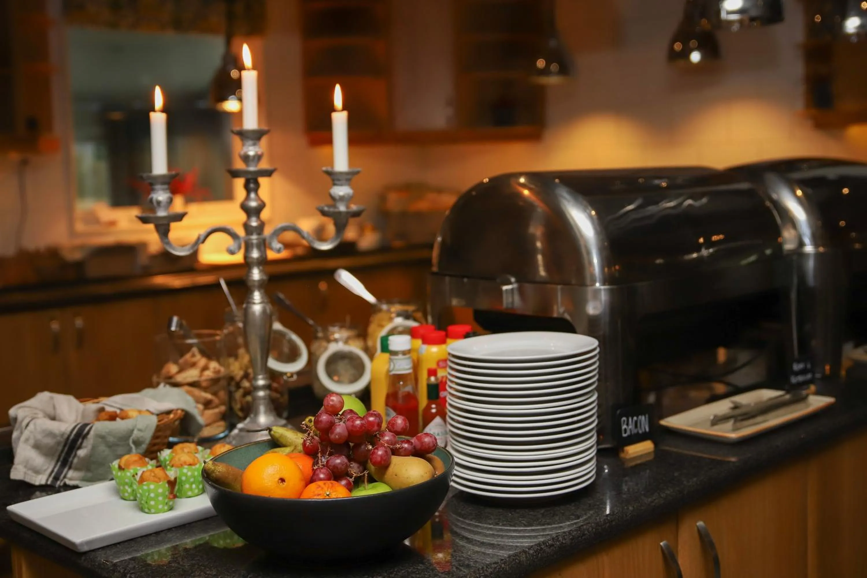 Buffet breakfast in Lannalodge